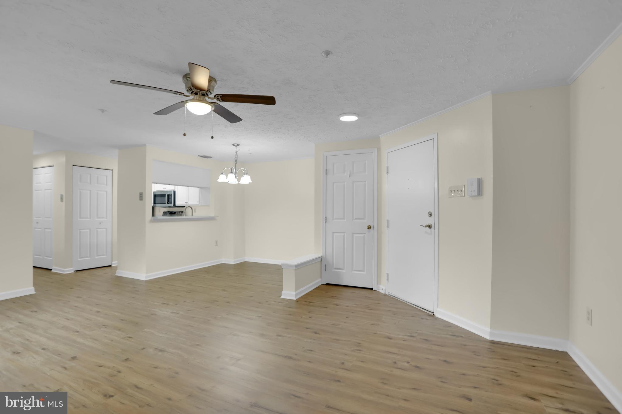 201 OAK LEAF CIRCLE 201-G