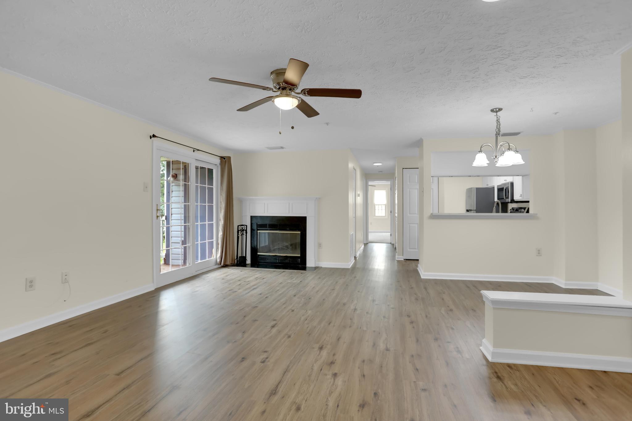 201 OAK LEAF CIRCLE 201-G