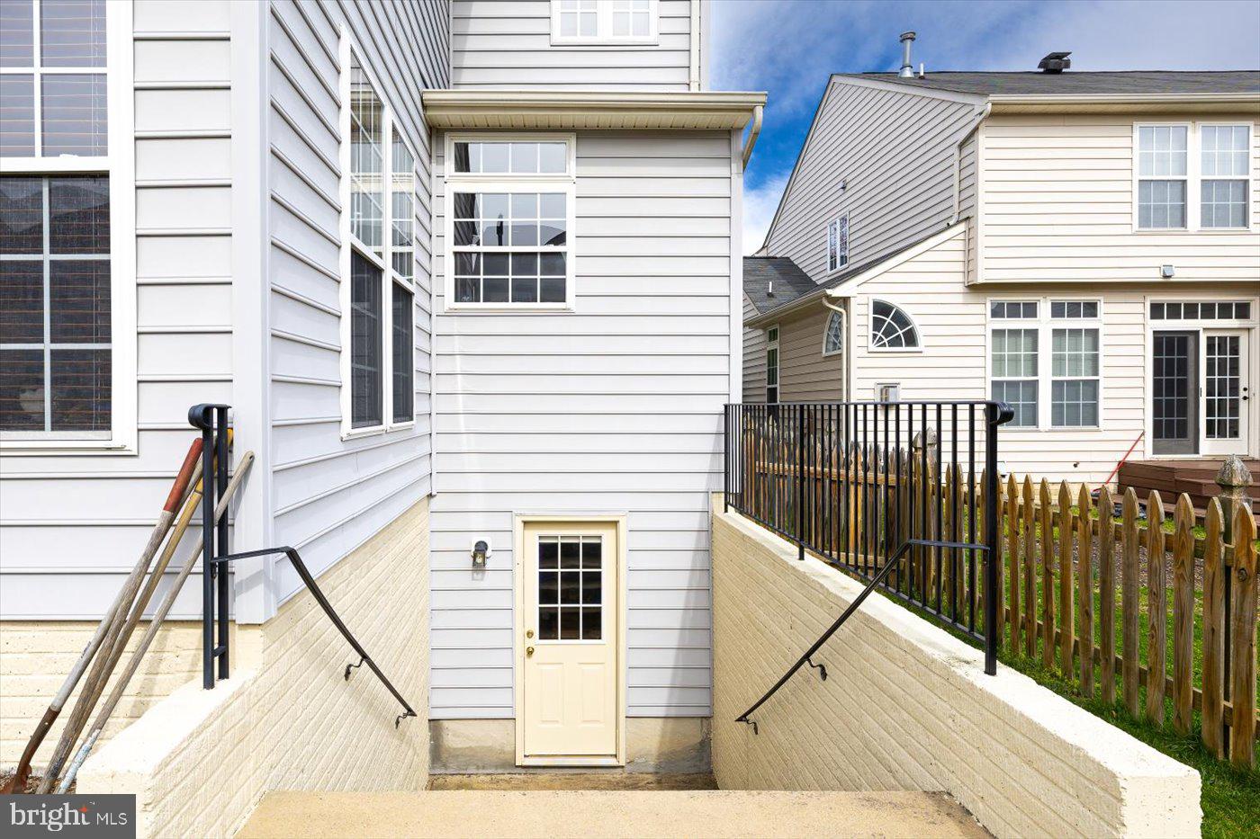 THE FALLS AT LEE'S PARKE - Residential