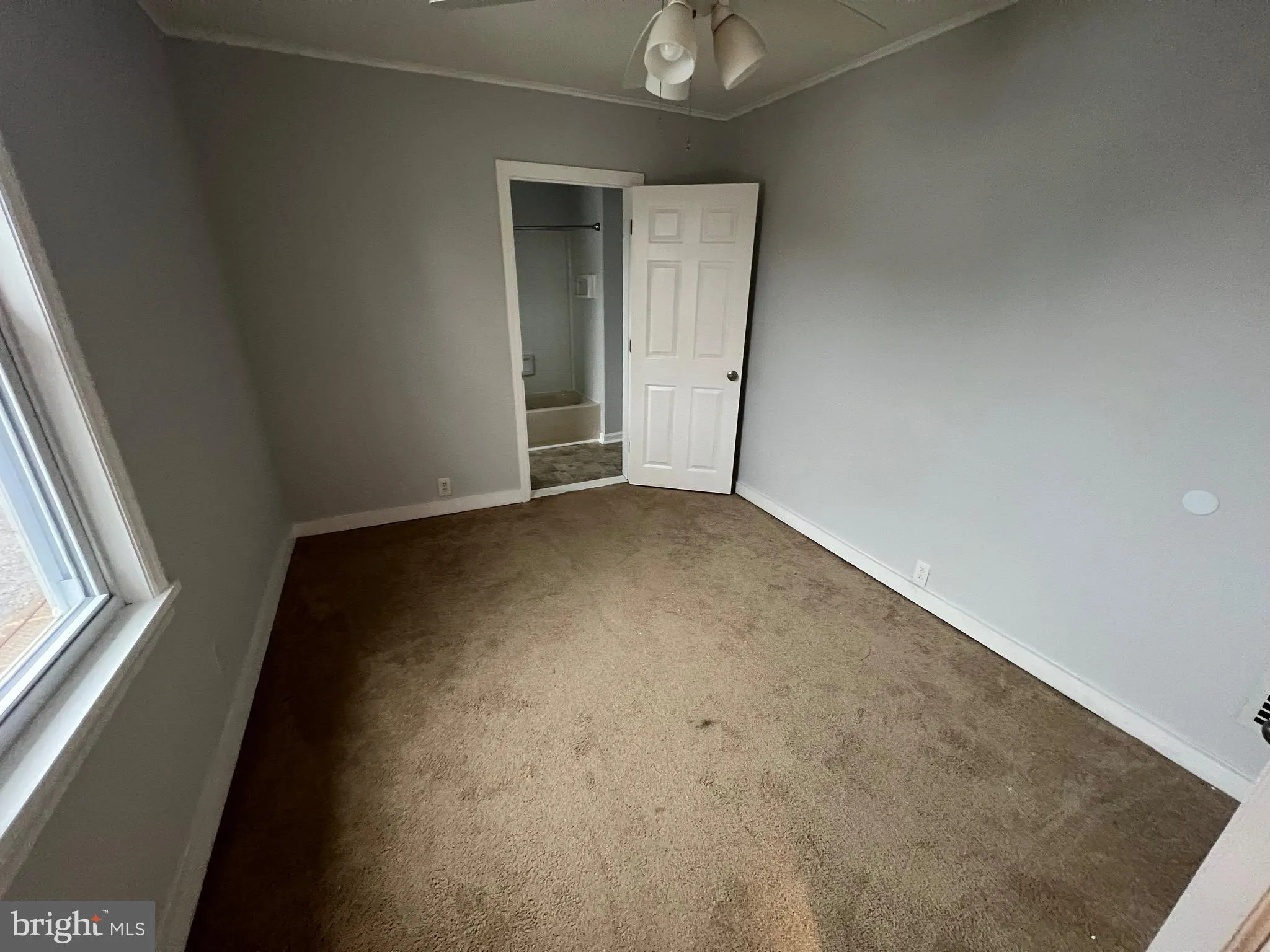 Paulsboro, New Jersey 08066, United States, 3 Bedrooms Bedrooms, ,2 BathroomsBathrooms,Residential,Active,25375