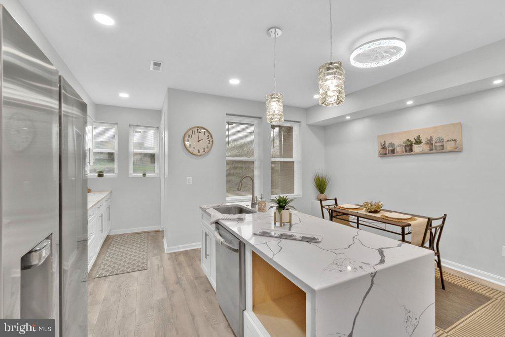 CLIFTON PARK - Residential