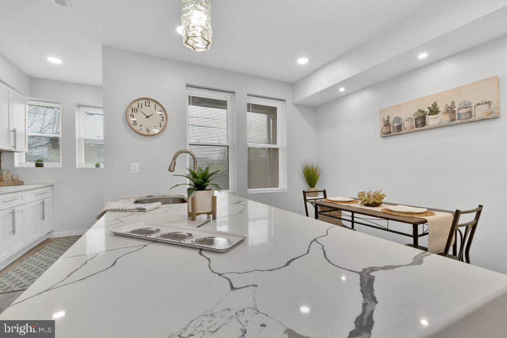 CLIFTON PARK - Residential