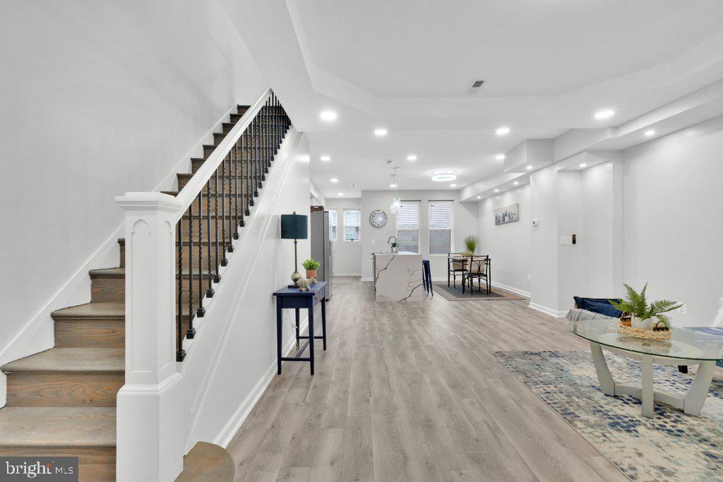 CLIFTON PARK - Residential