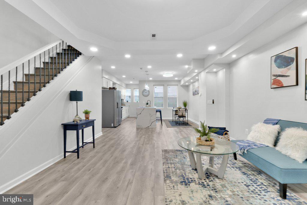 CLIFTON PARK - Residential