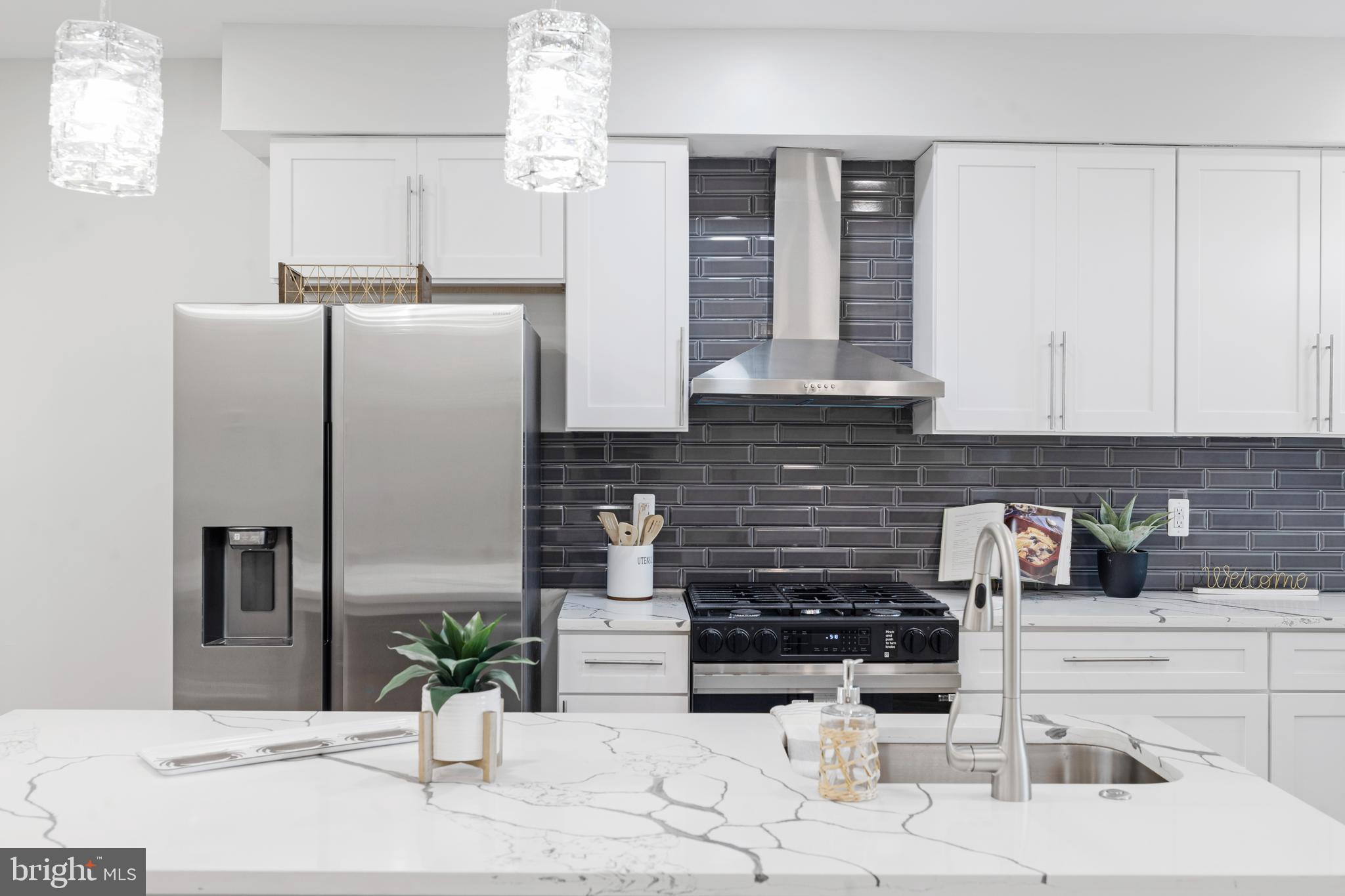 CLIFTON PARK - Residential