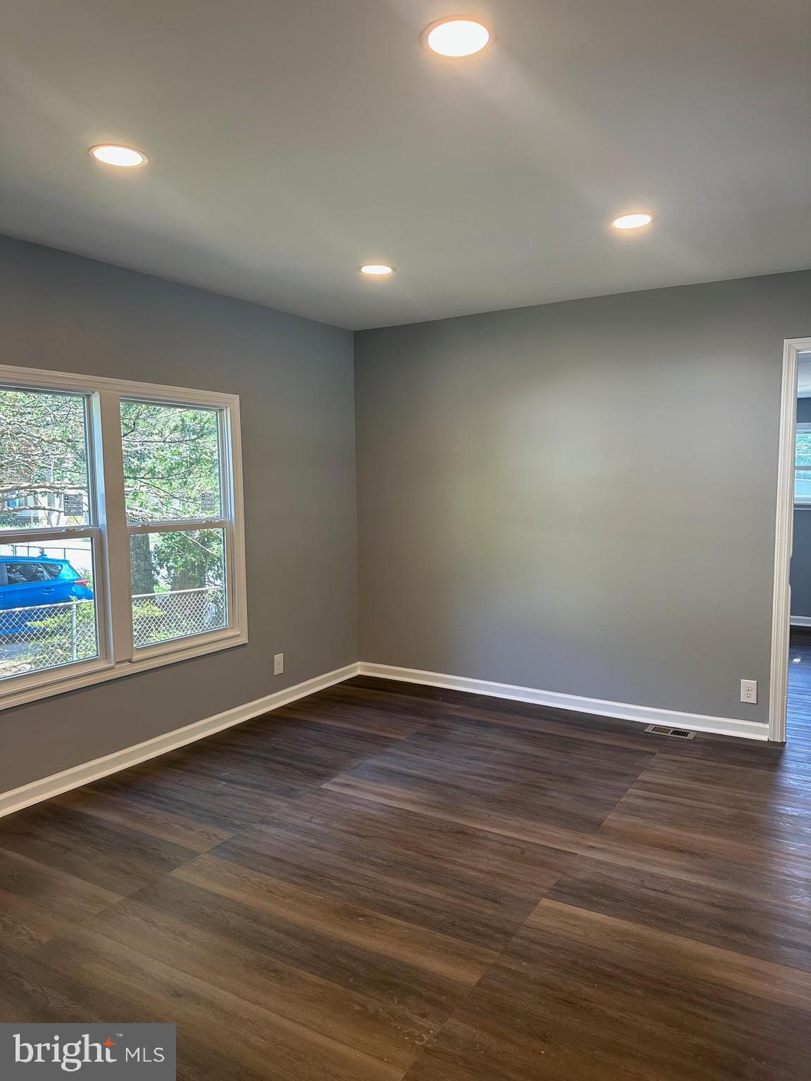 3561 WEYMOUTH ROAD