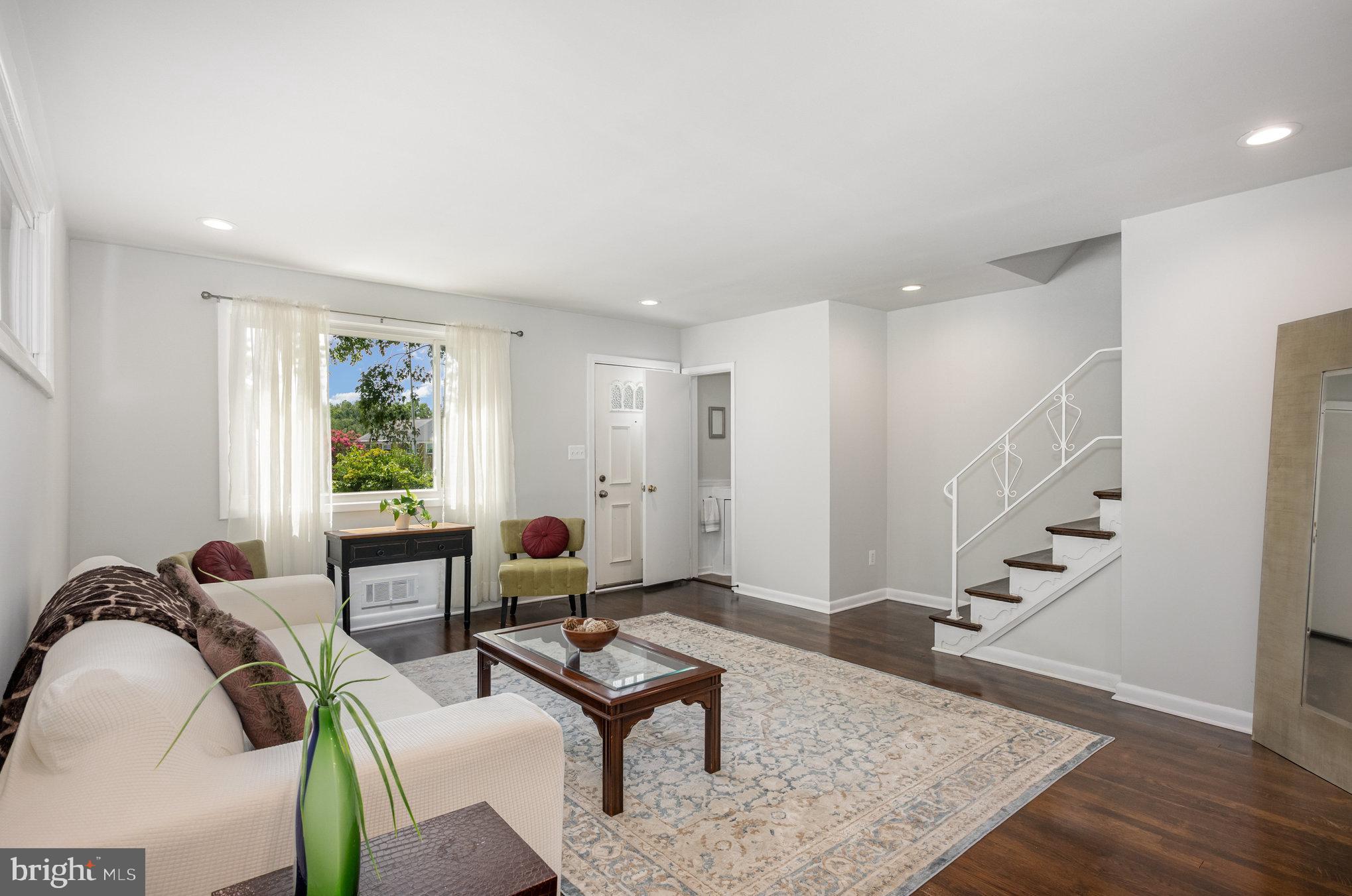 2248 ELLEN AVENUE