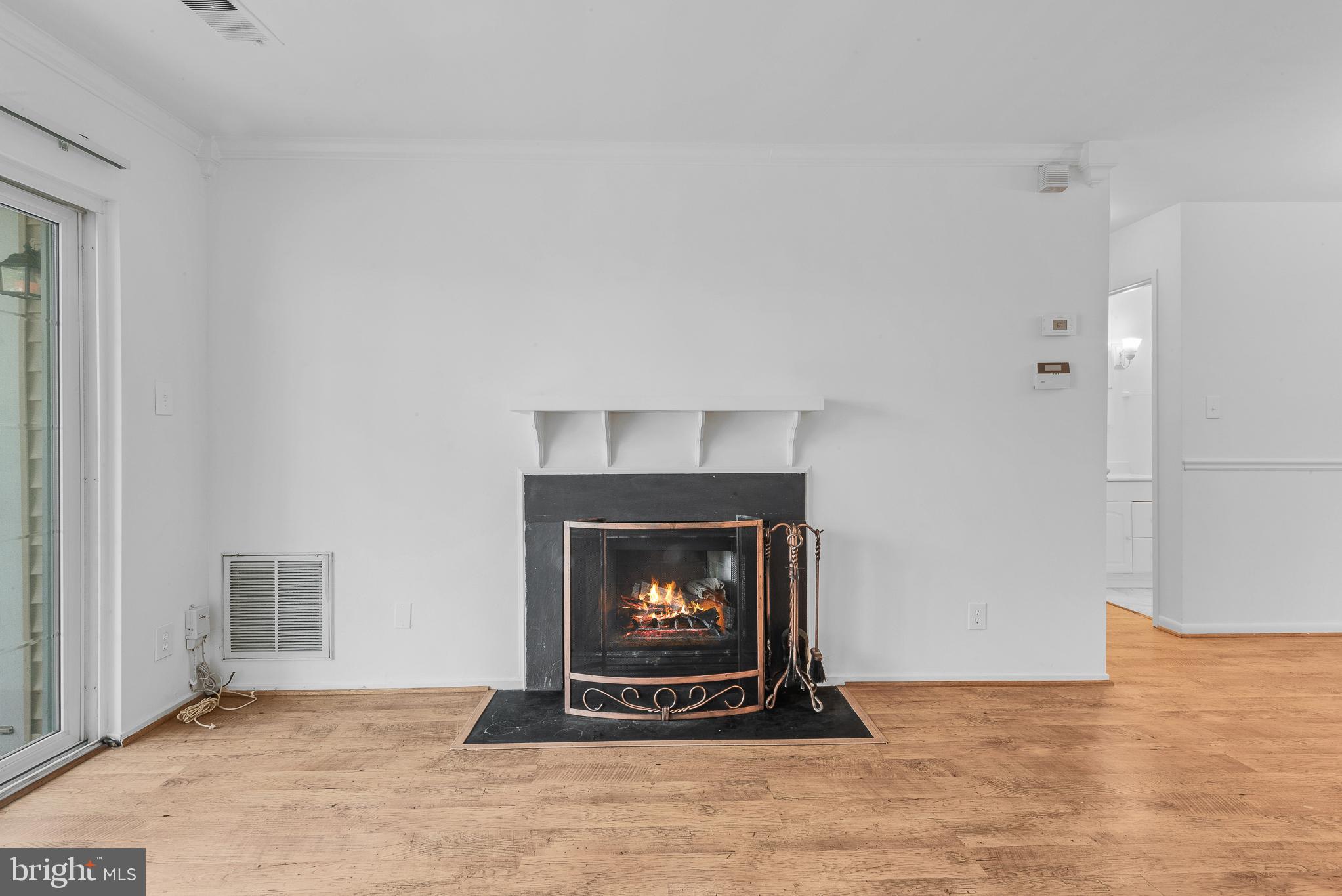 FARMINGDALE - Residential