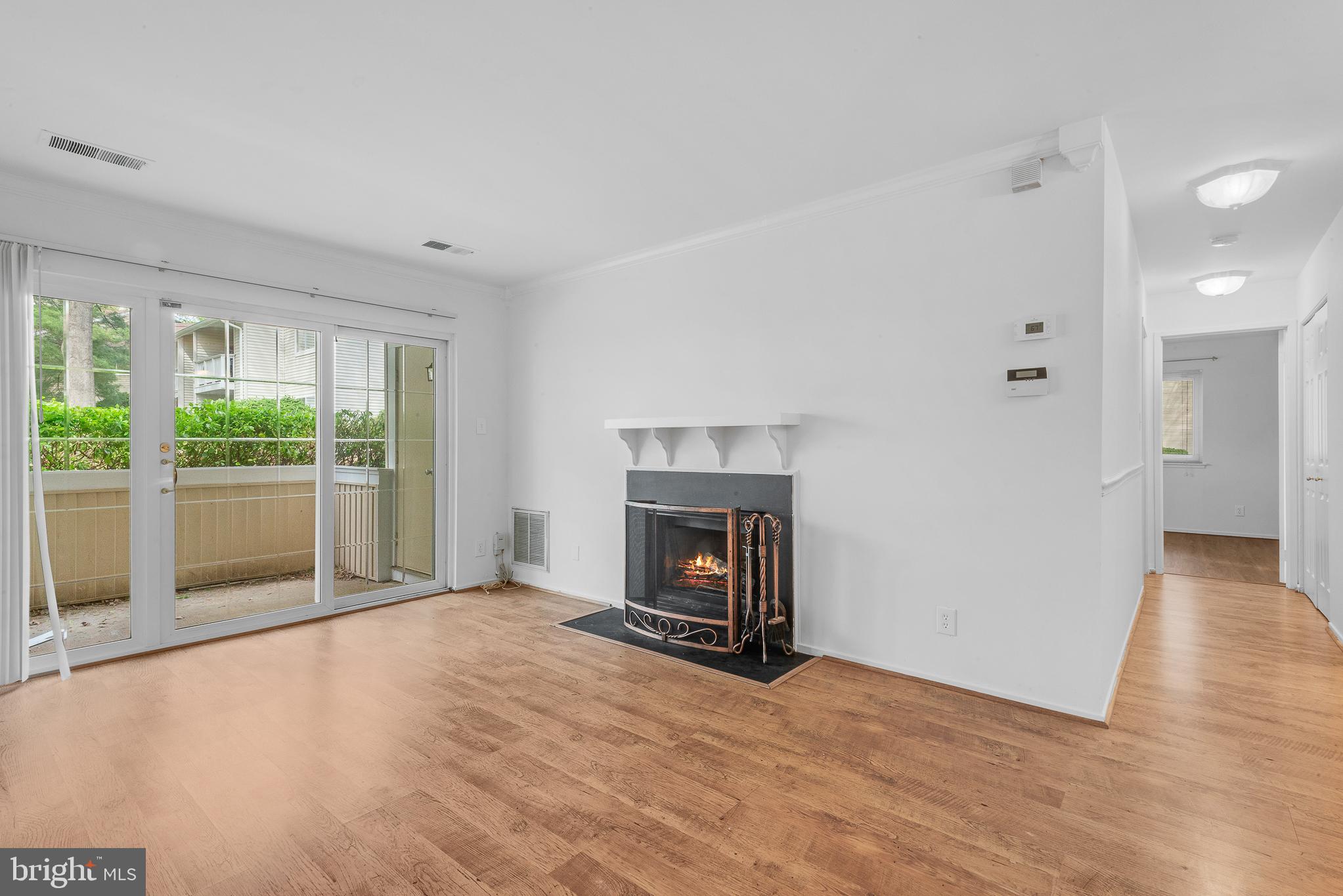 FARMINGDALE - Residential