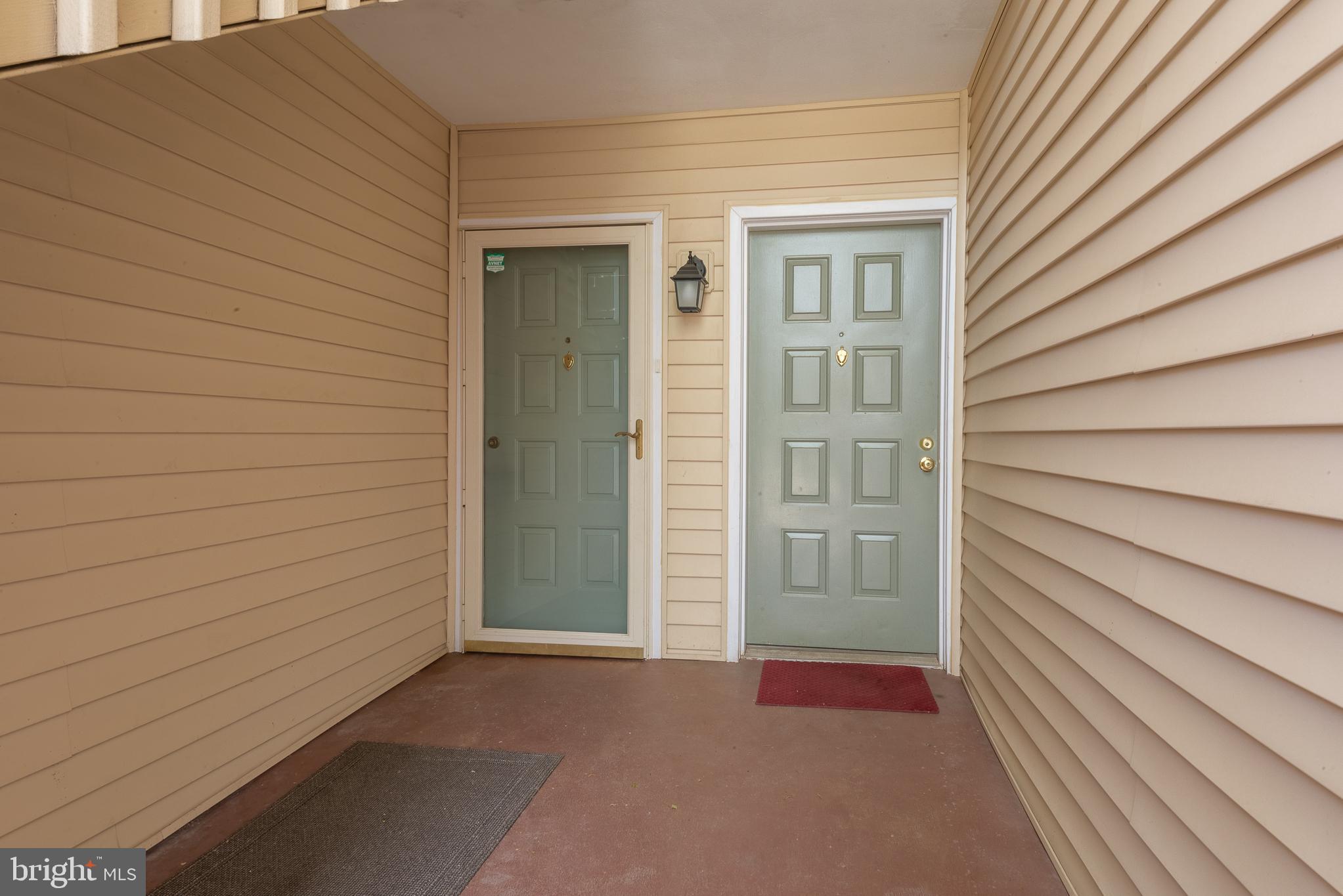 FARMINGDALE - Residential