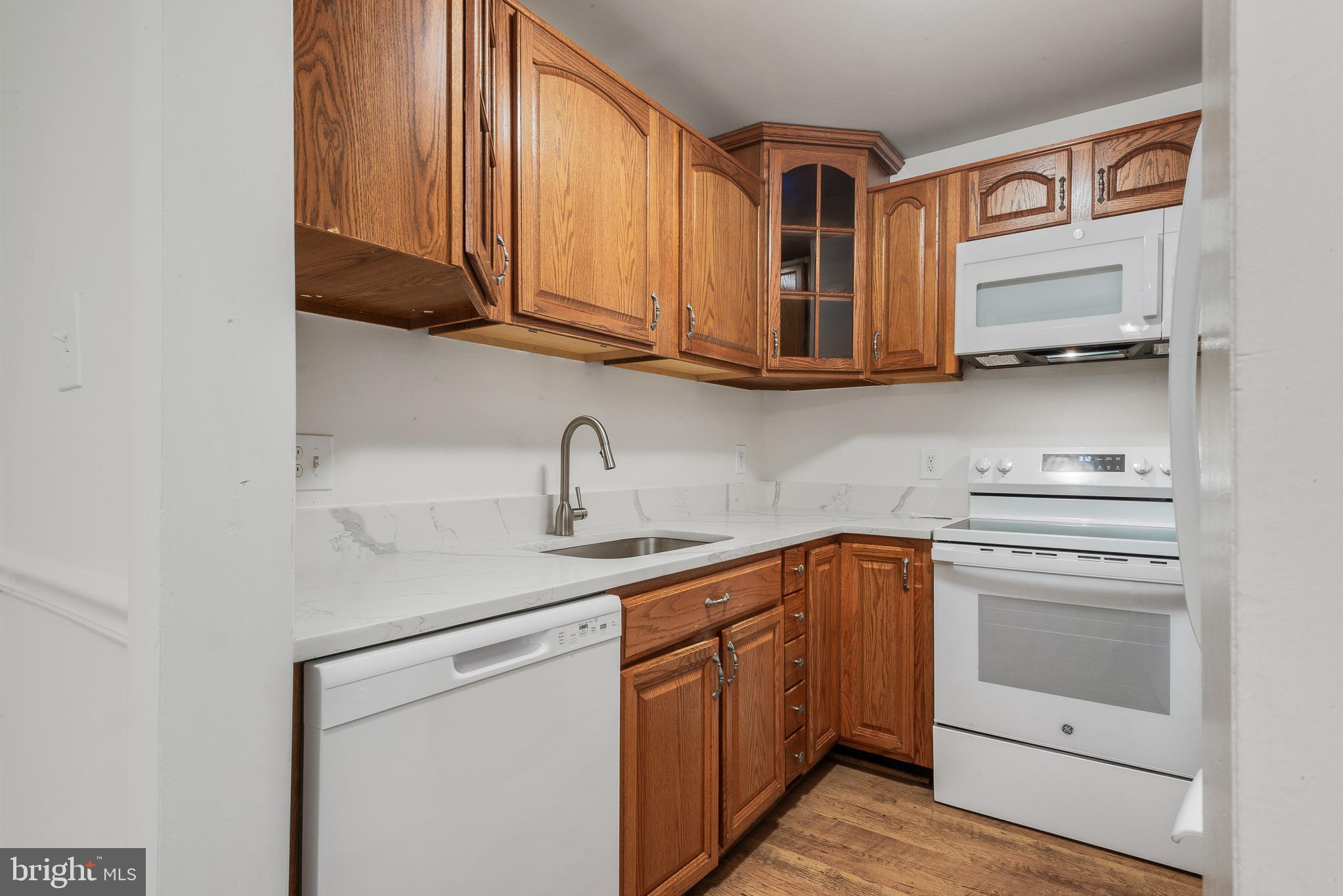 FARMINGDALE - Residential