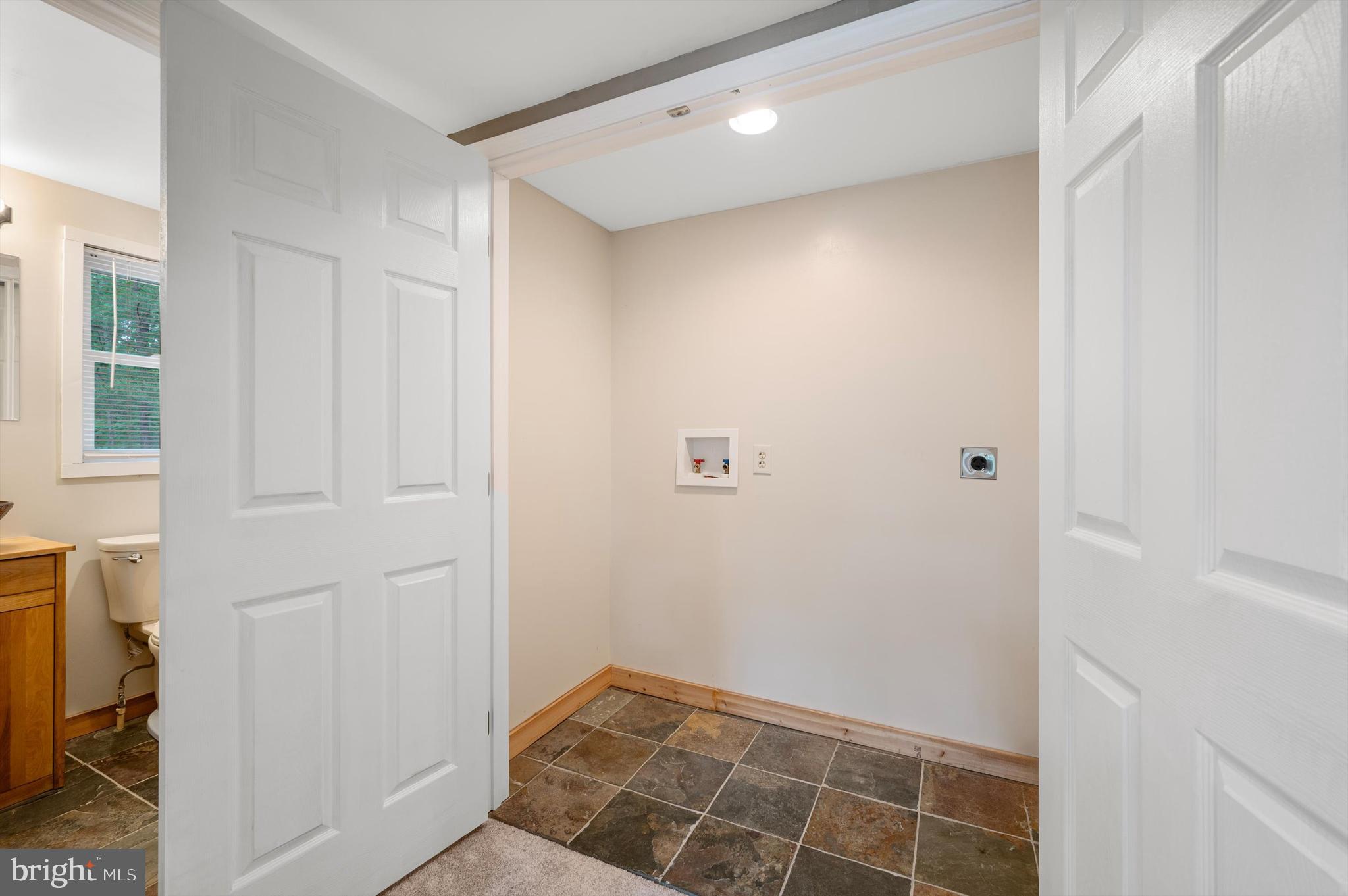 MONTEVALLO HILLS - Residential