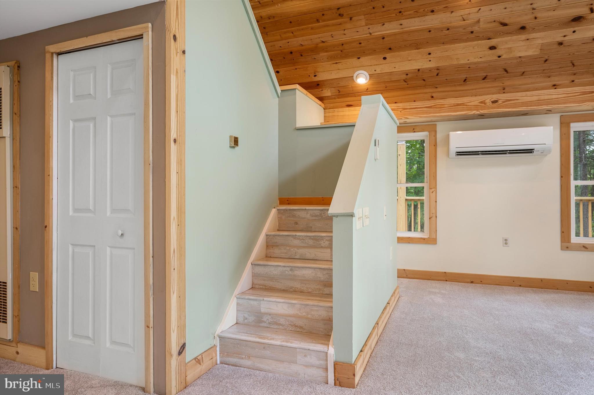 MONTEVALLO HILLS - Residential