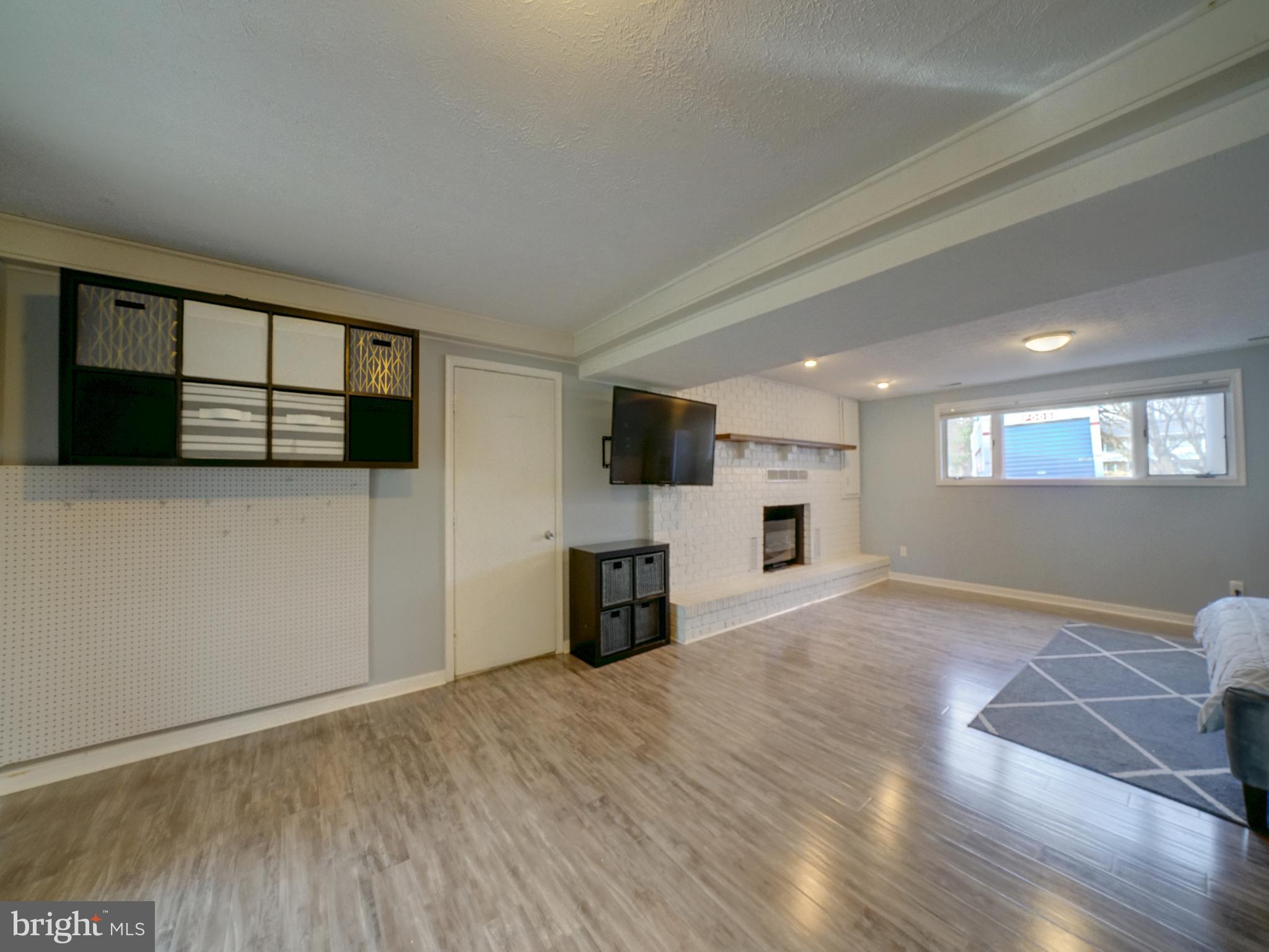 EMERALD VALLEY - Residential