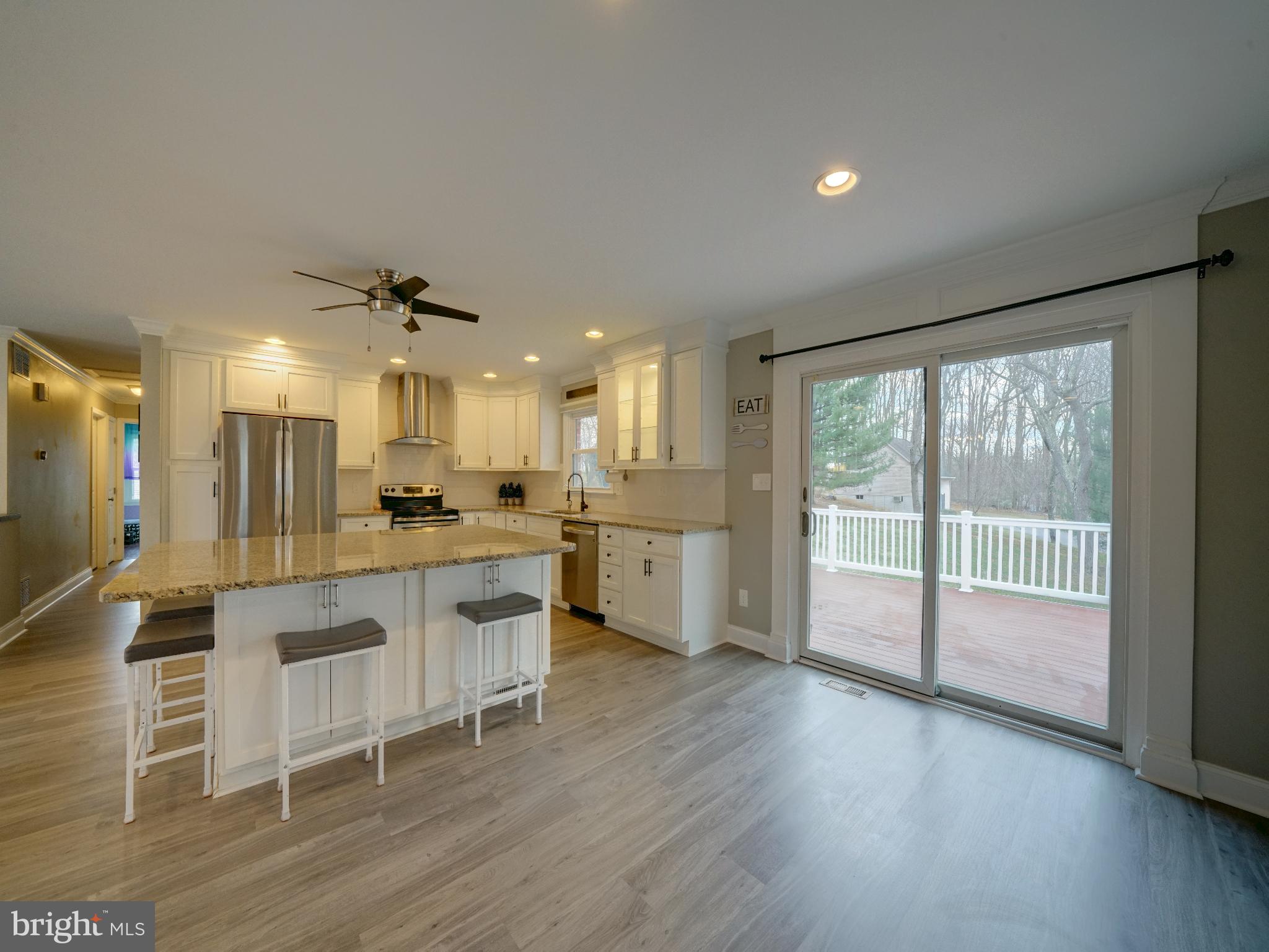 EMERALD VALLEY - Residential