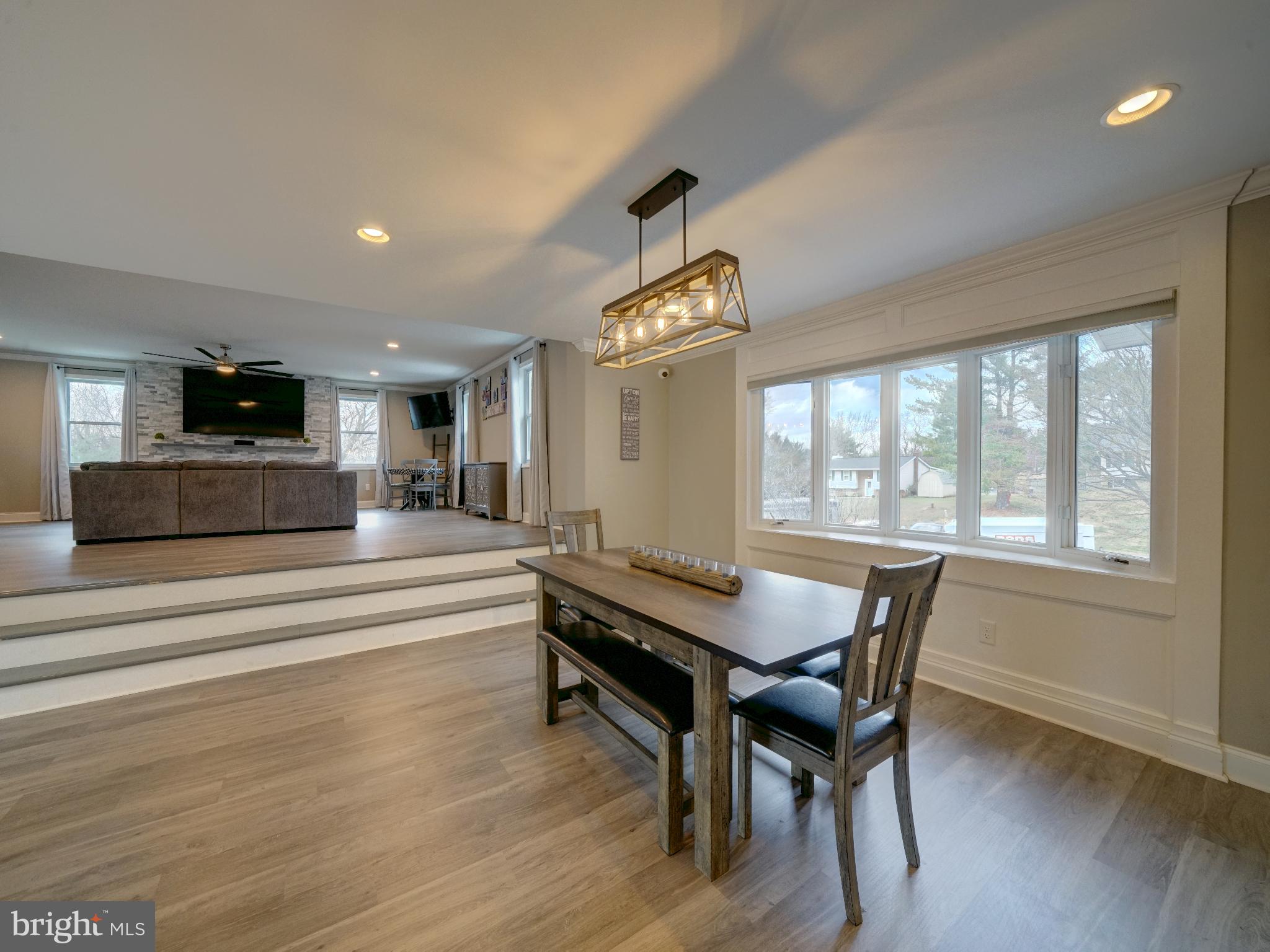 EMERALD VALLEY - Residential