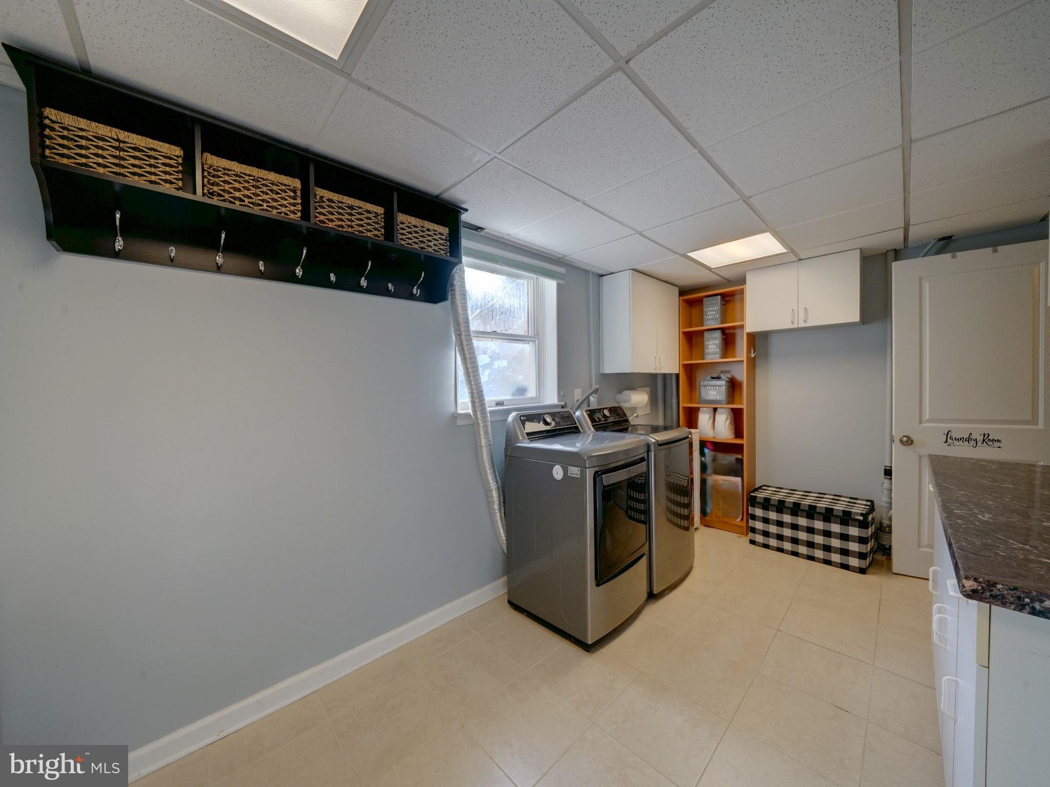 EMERALD VALLEY - Residential