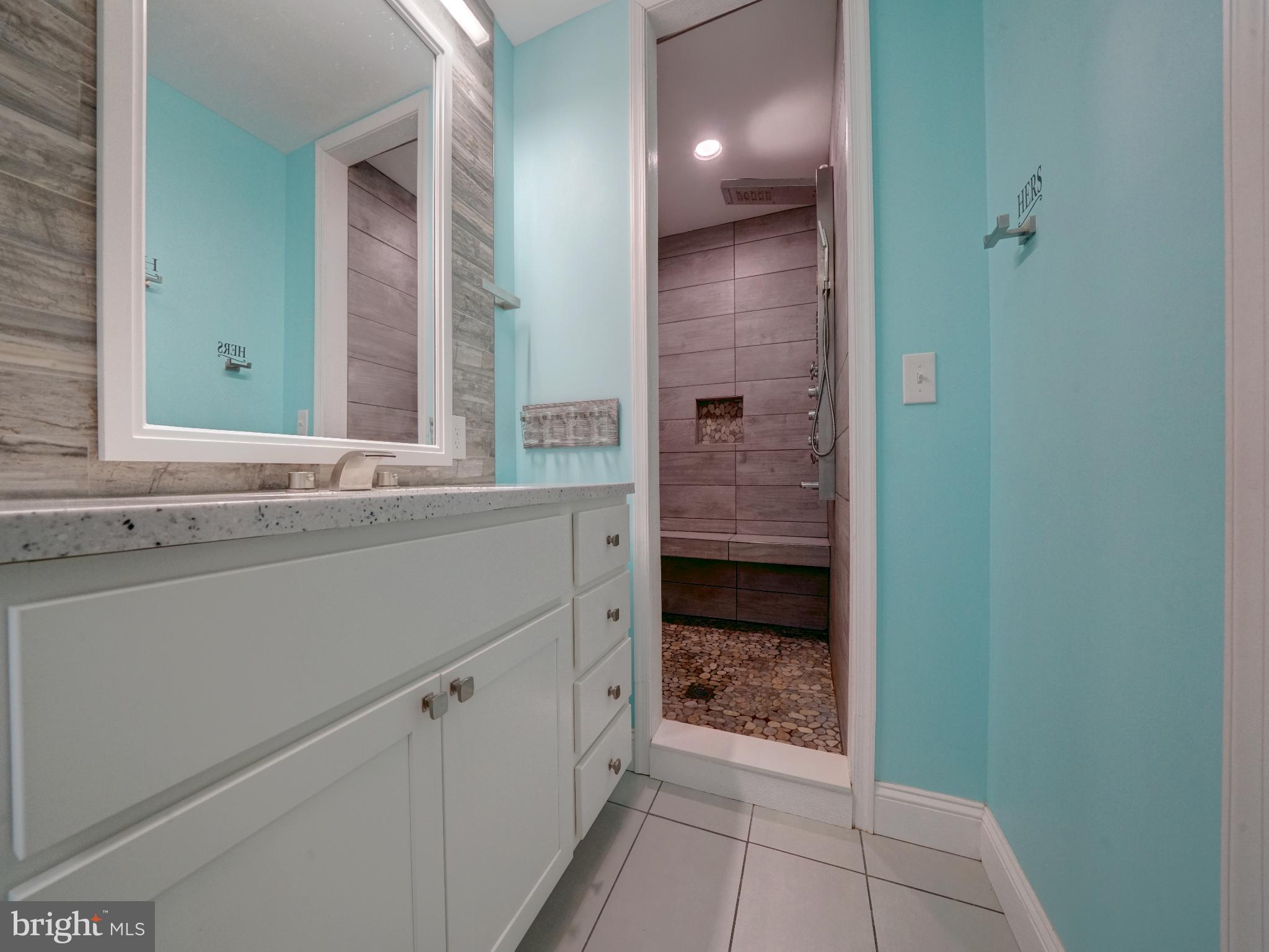 EMERALD VALLEY - Residential