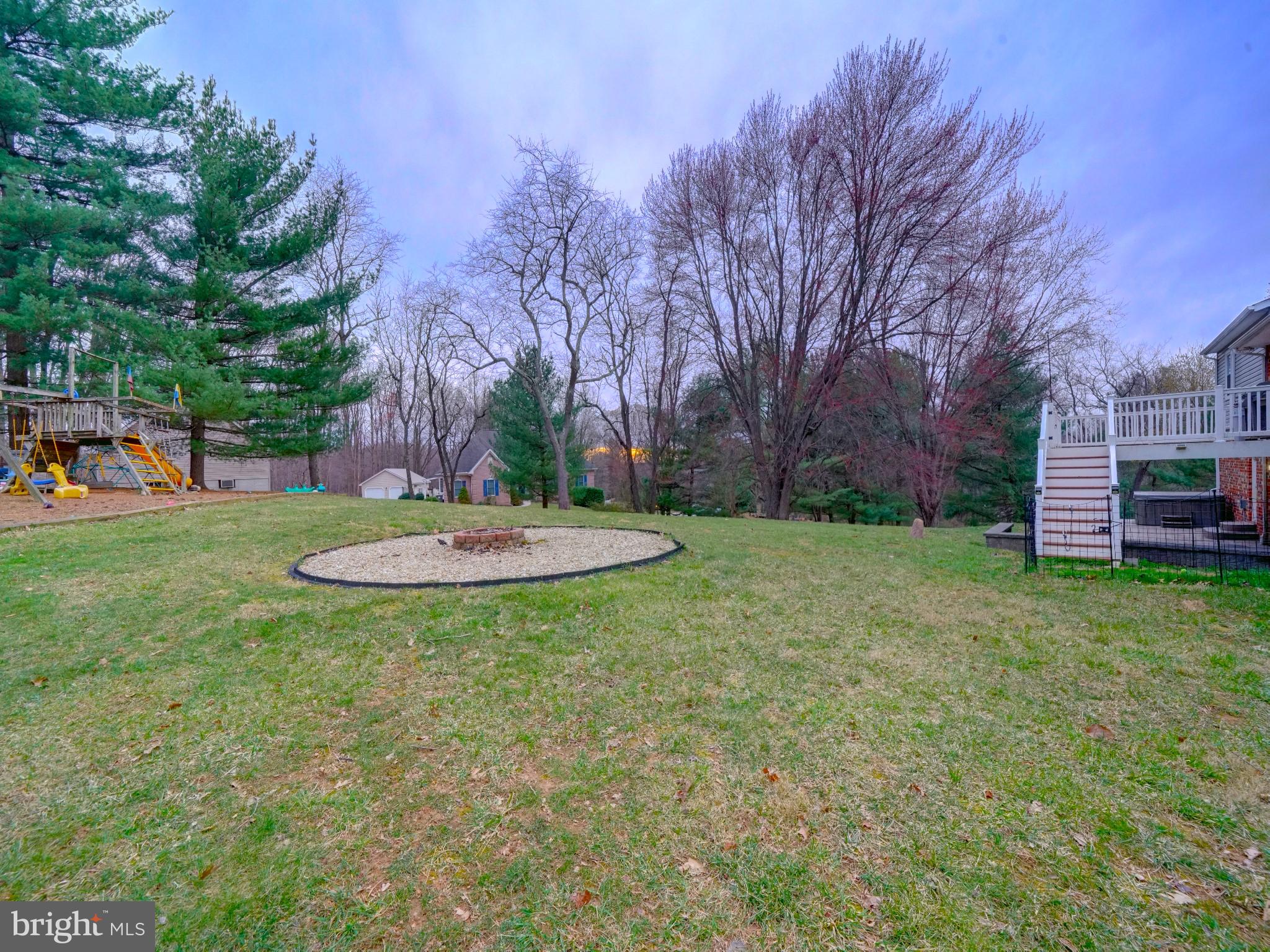 EMERALD VALLEY - Residential