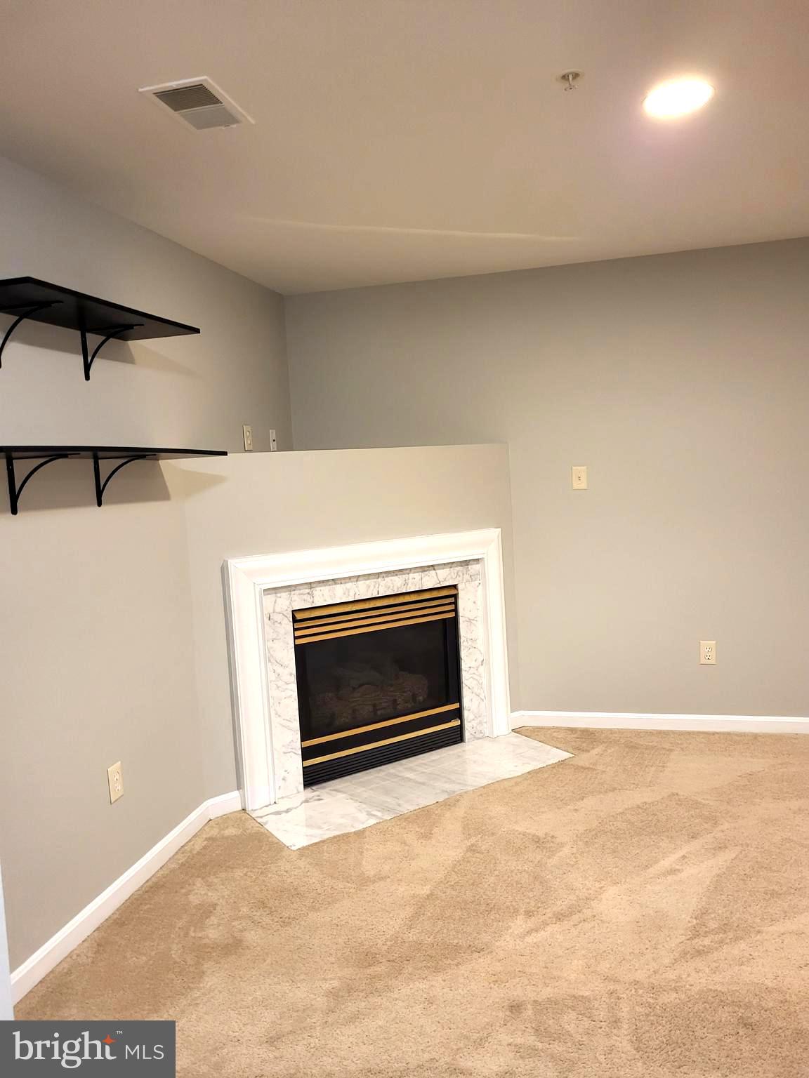 DEARBOUGHT - Residential Lease