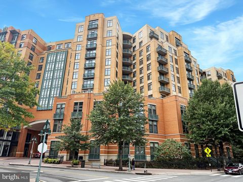 Photo of 2720 S Arlington Mill Drive #109, ARLINGTON, VA 22206 (MLS # VAAR2069532)