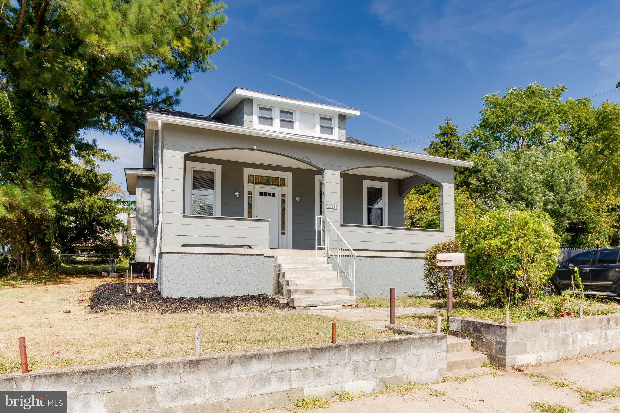 BACK ON MARKET!!! The pictures are great but you have to see this home to appreciate it's beauty. This Craftsman style home is open and inviting. You could hang out on the front porch and enjoy the nice views of a well established neighborhood with newer construction up and down the street. The back porch is perfect for relaxing as well. Inside you will find a fully appointed kitchen with nice finishes. This home boasts a main level master bedroom and full bath. Upstairs there are 3 additional rooms. This wont last long submit offers quickly if you want a chance to own this beauty.