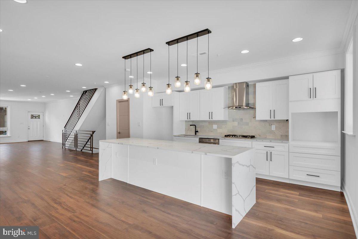 POINT BREEZE - Residential