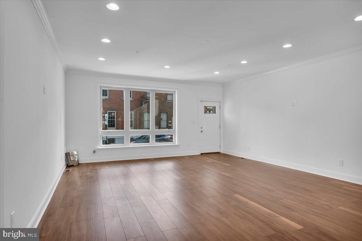 POINT BREEZE - Residential