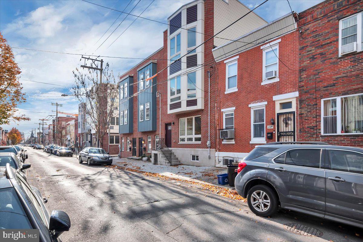 POINT BREEZE - Residential