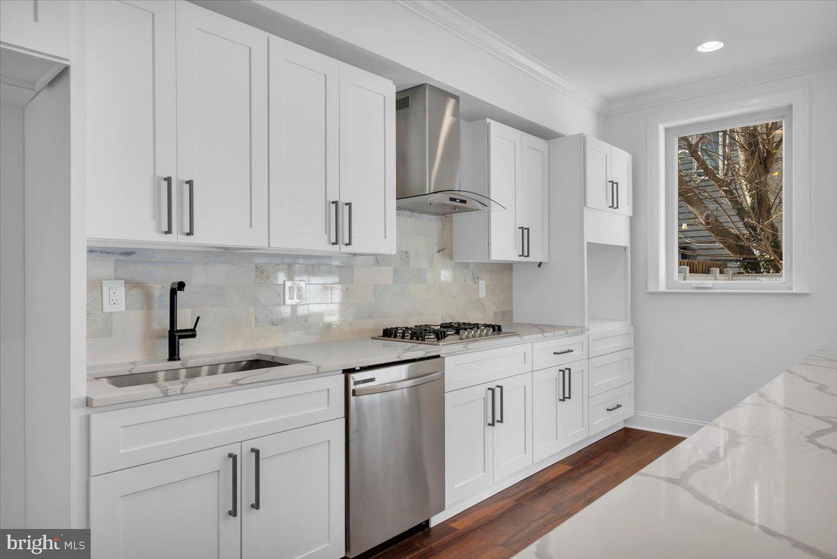 POINT BREEZE - Residential