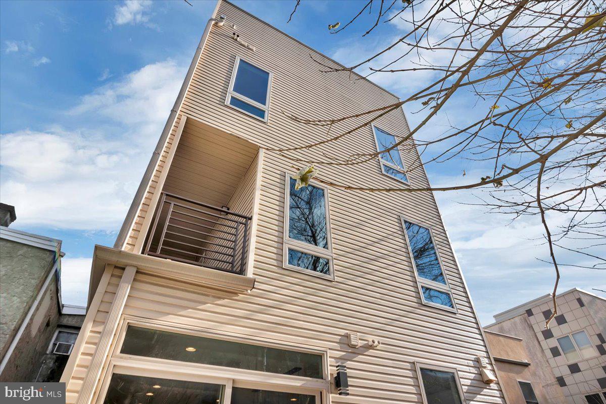 POINT BREEZE - Residential