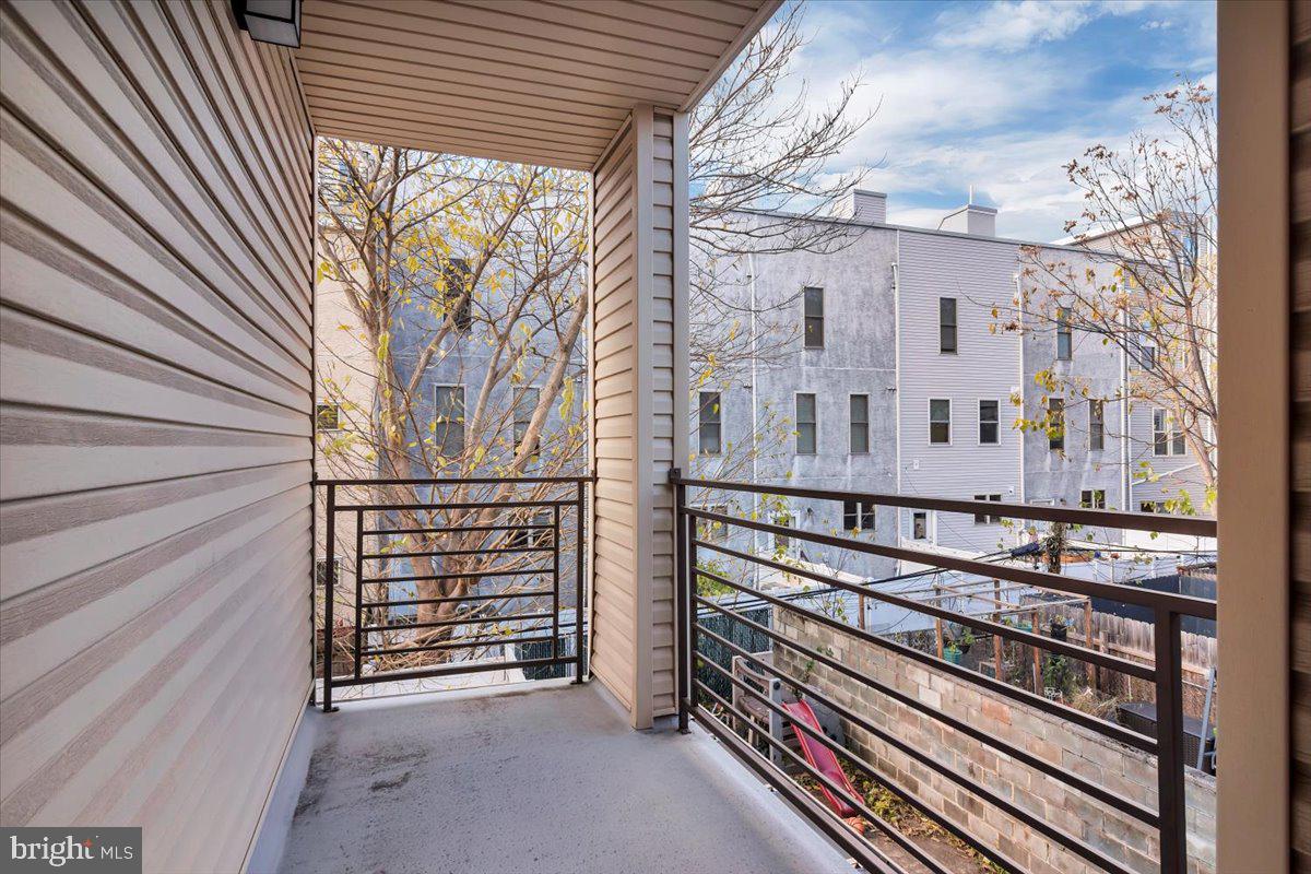 POINT BREEZE - Residential