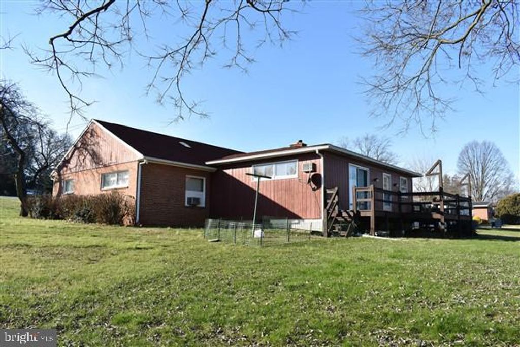 Photo of 17 URBAN DR, LANCASTER, PA 17603 (MLS # PALA2029444)