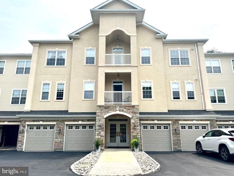 2 FALCON DRIVE 202 HOLLAND PA 18966
