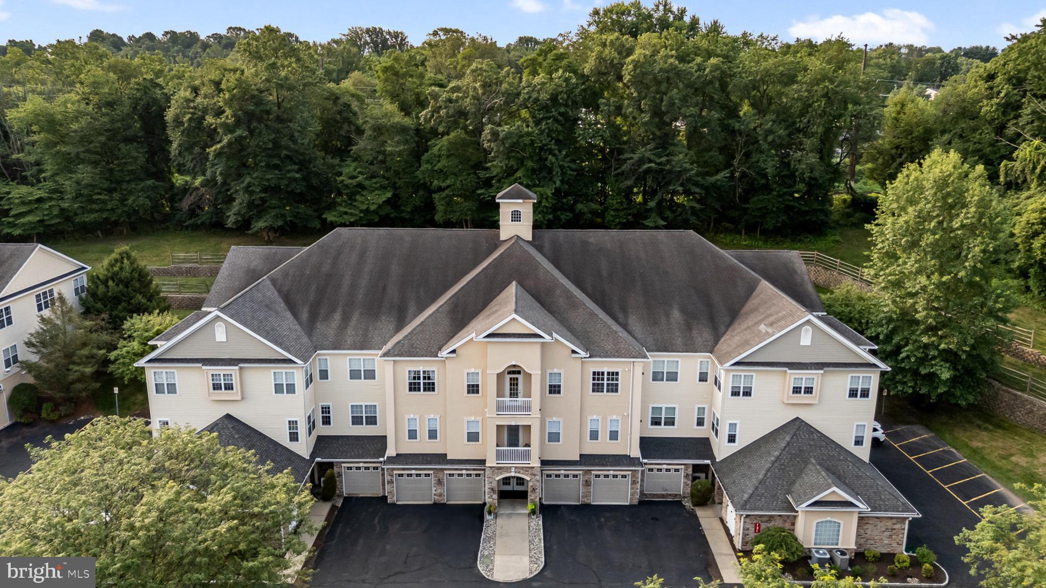 HOLLAND PRESERVE - Residential