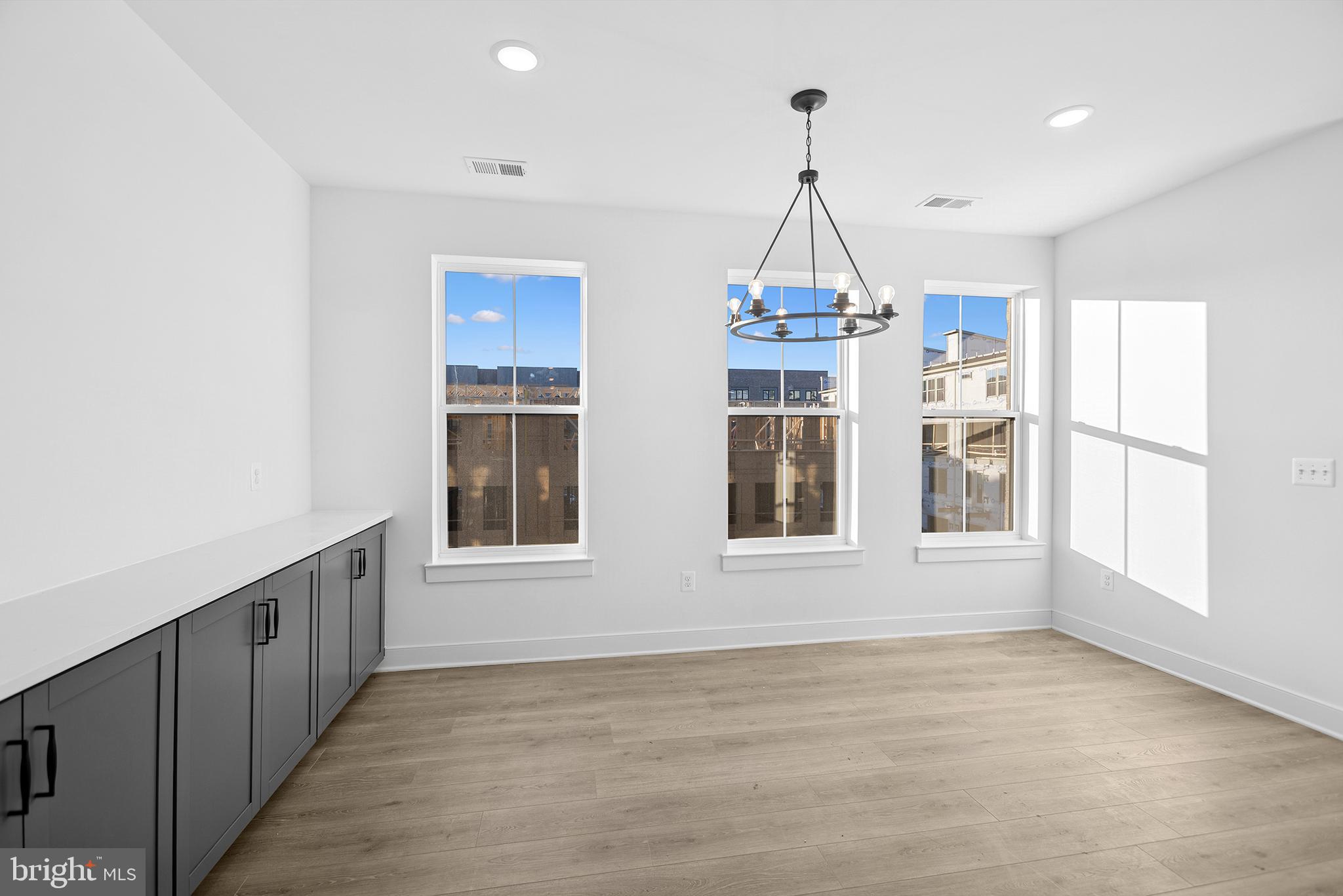 LOCKE LANDING - Residential