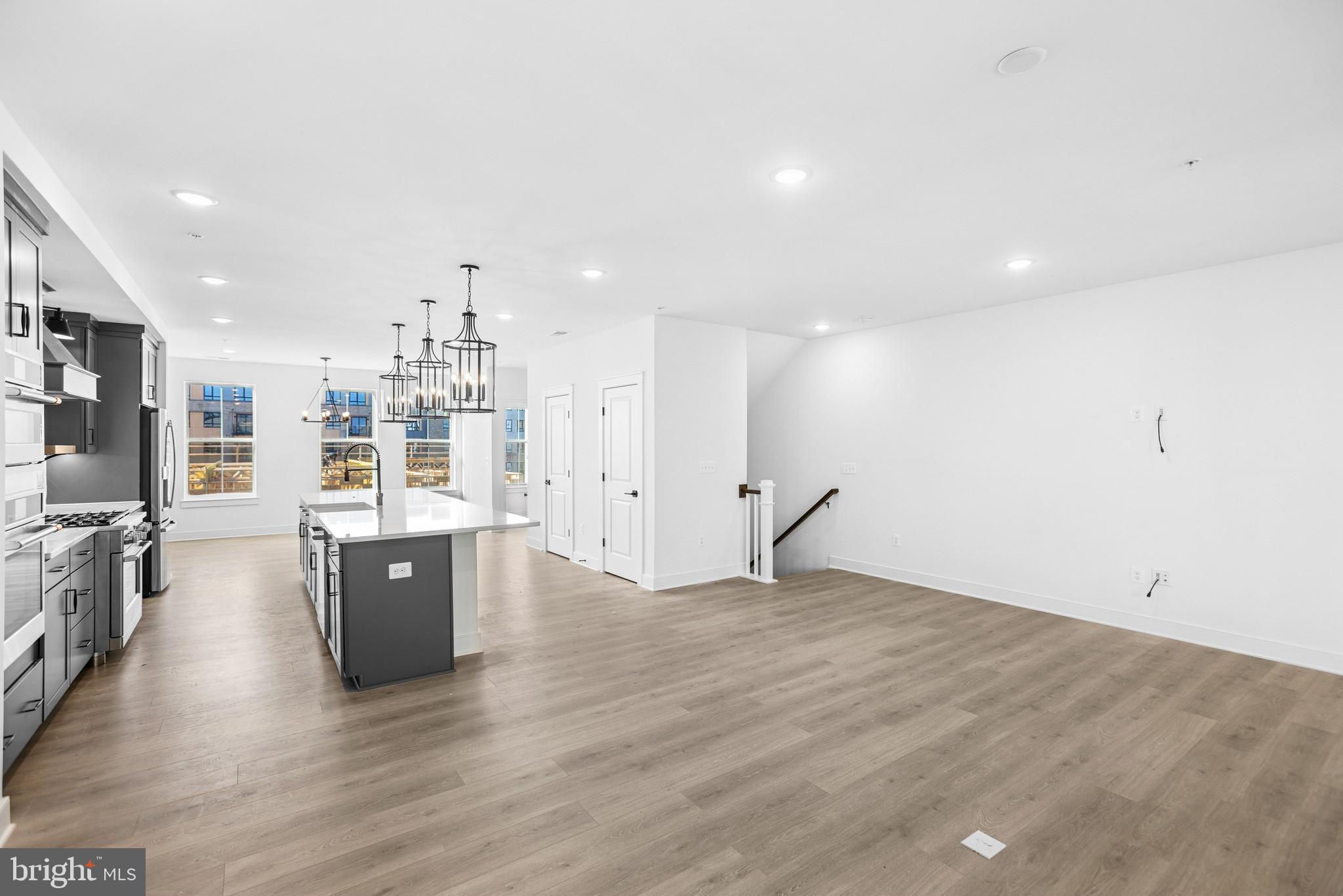 LOCKE LANDING - Residential