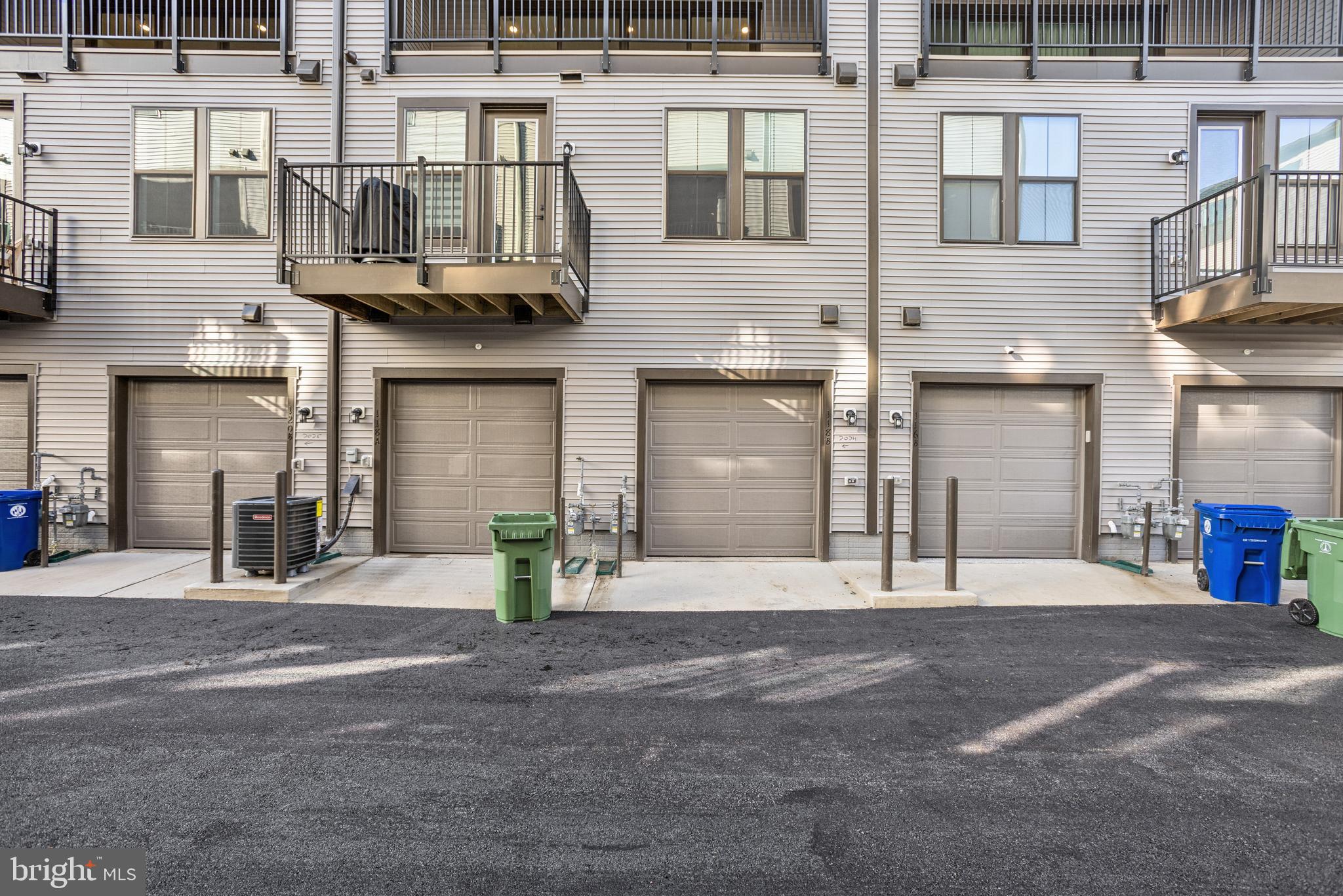 LOCKE LANDING - Residential