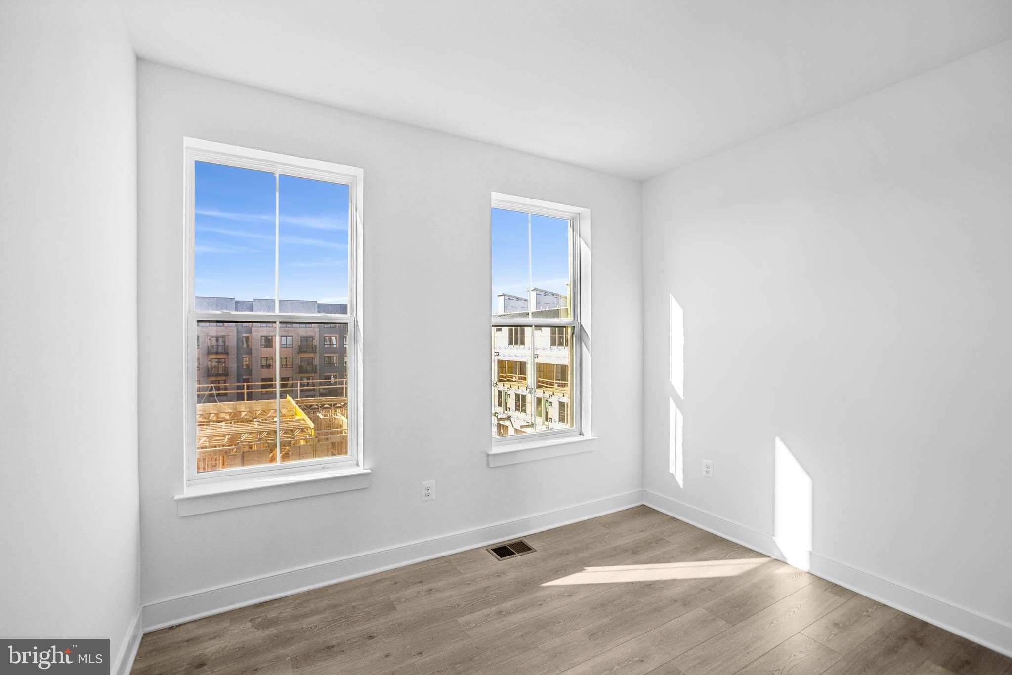 LOCKE LANDING - Residential