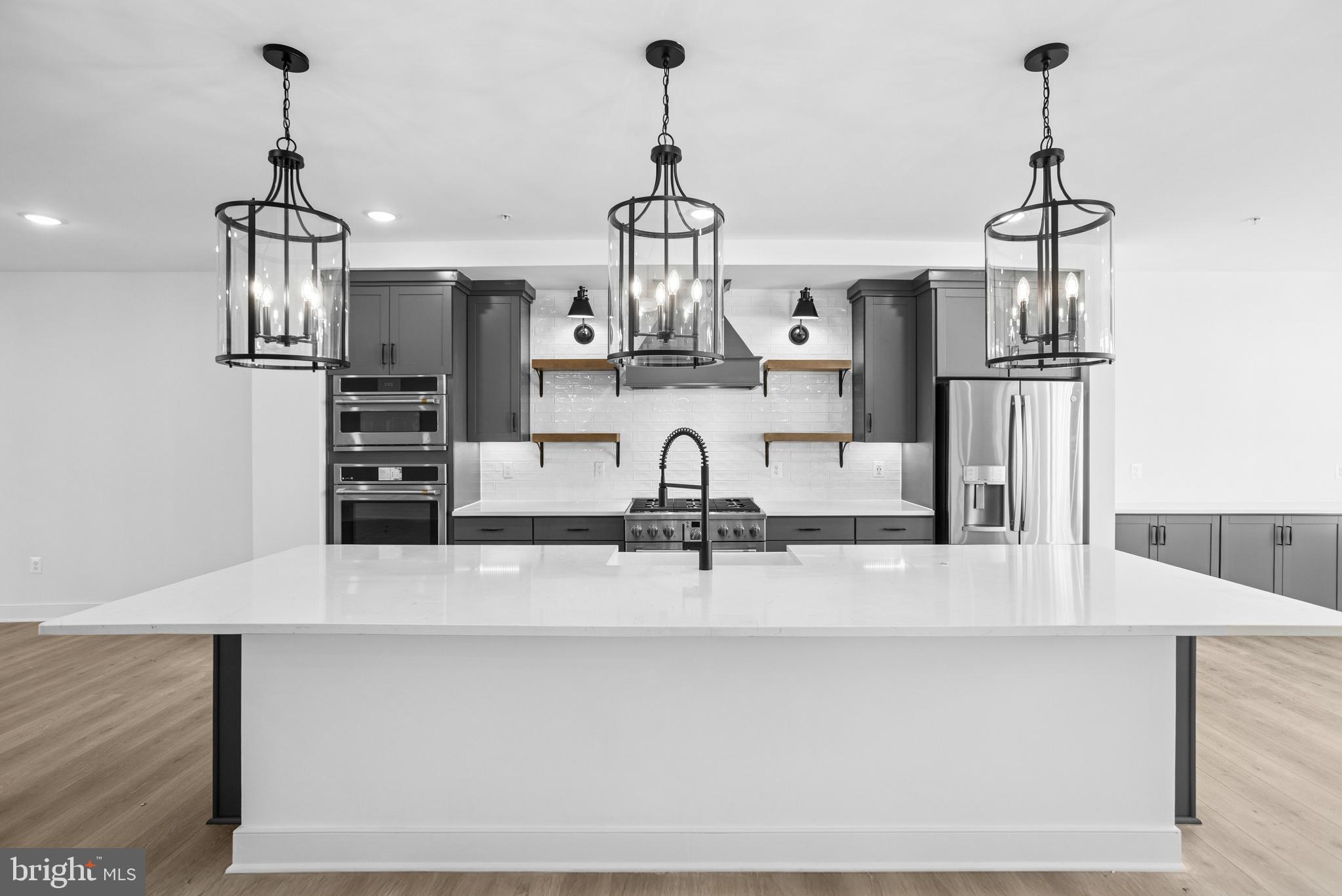 LOCKE LANDING - Residential