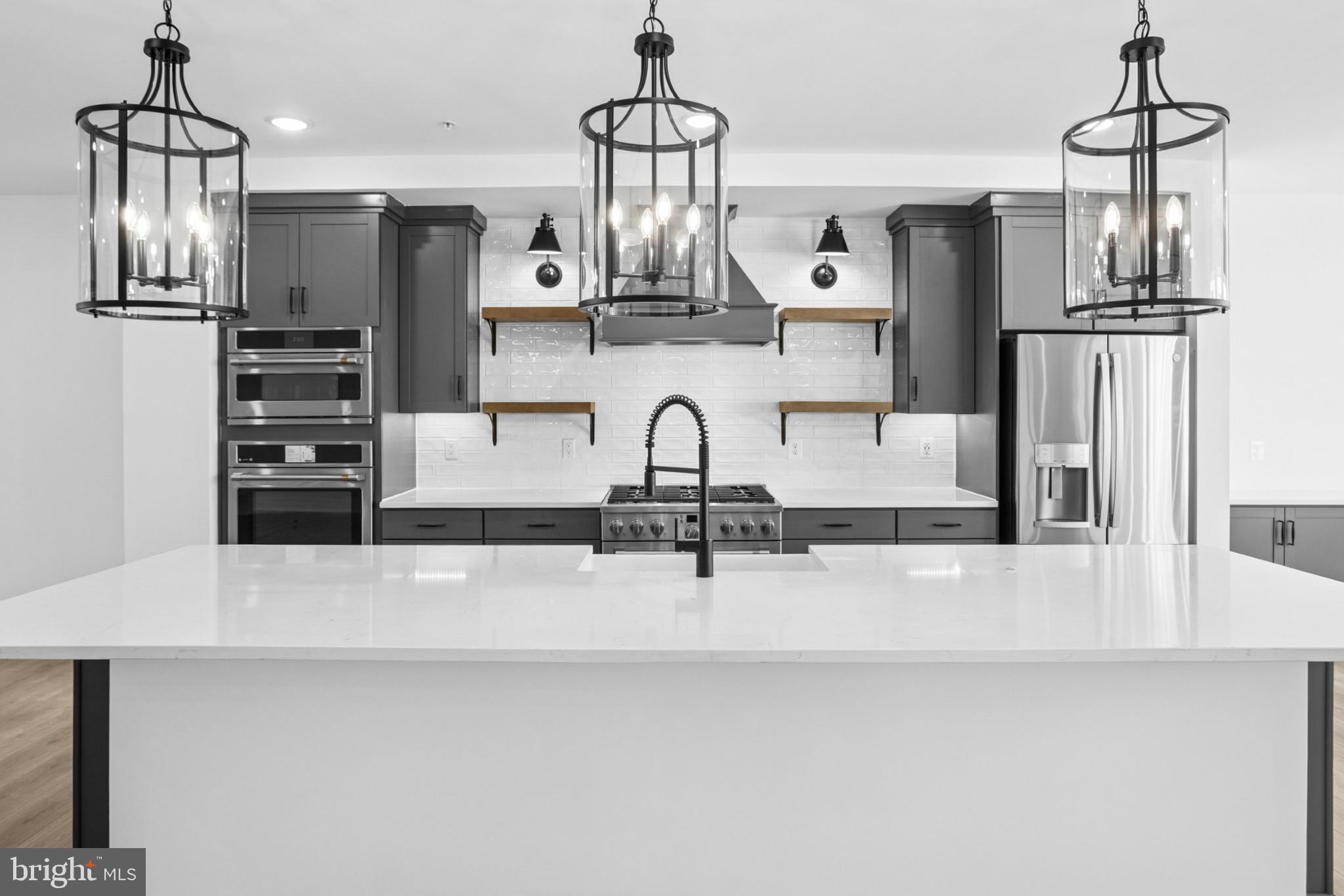 LOCKE LANDING - Residential