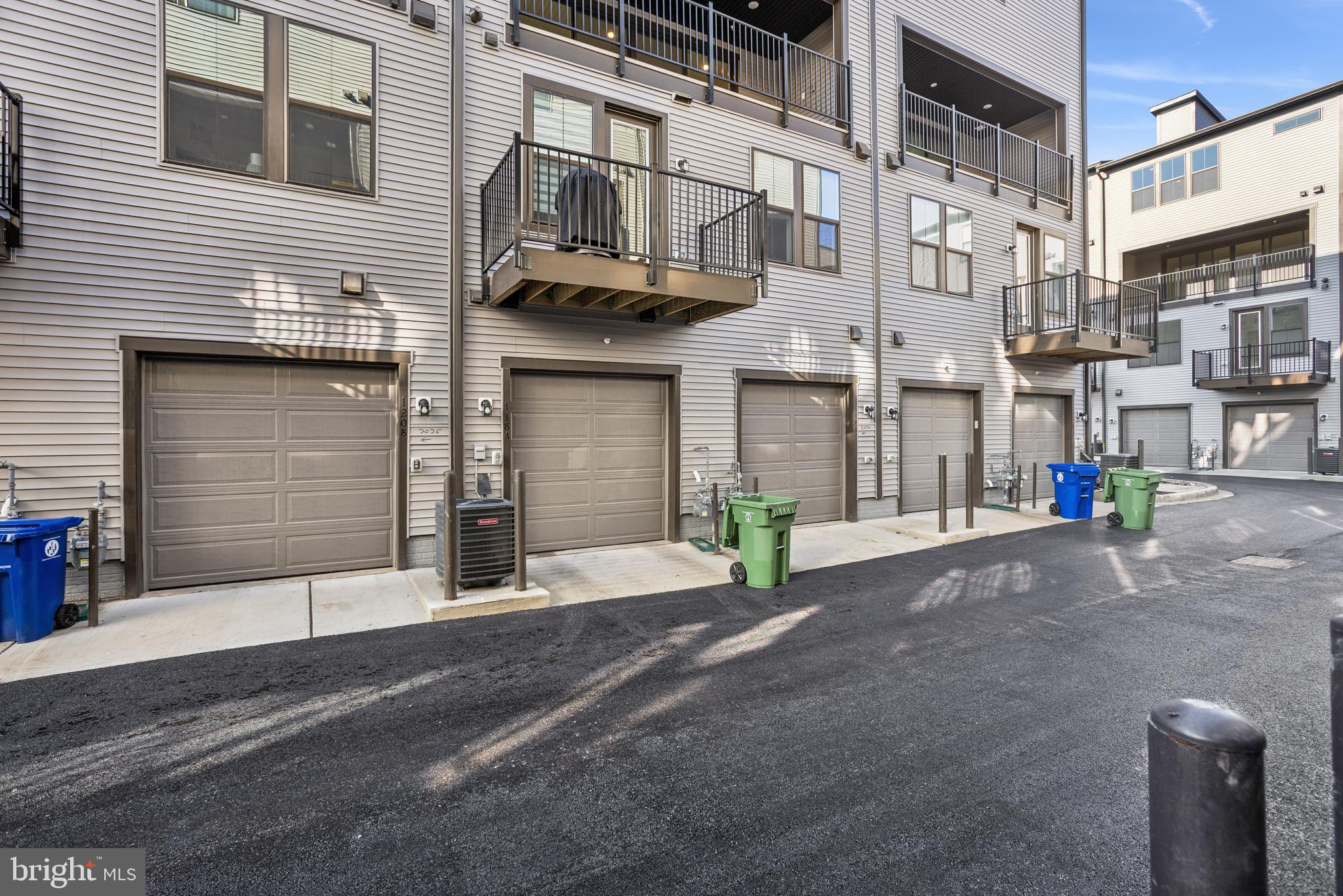 LOCKE LANDING - Residential