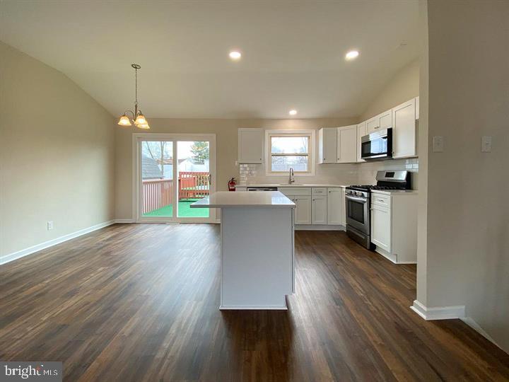 214 HENDRICKSON AVENUE