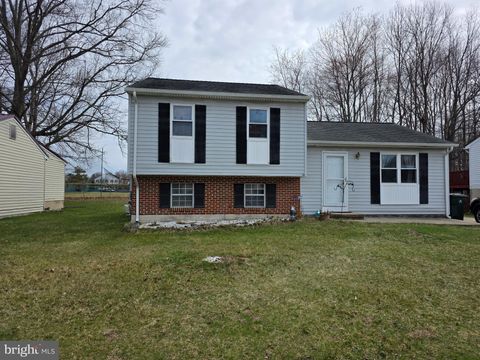 8 SUE LANE NEWARK DE 19711