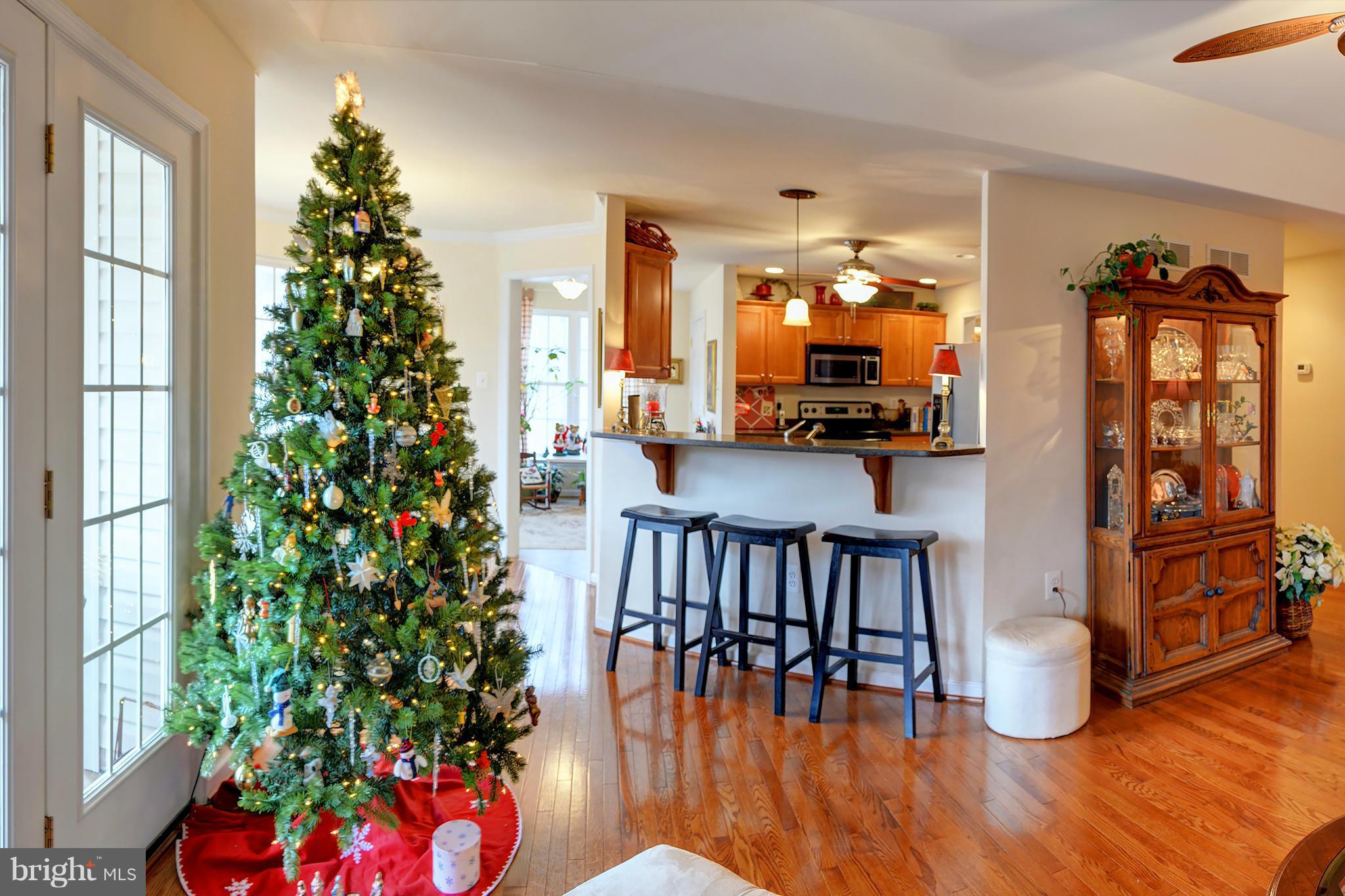 WAYLAND MANOR - Residential