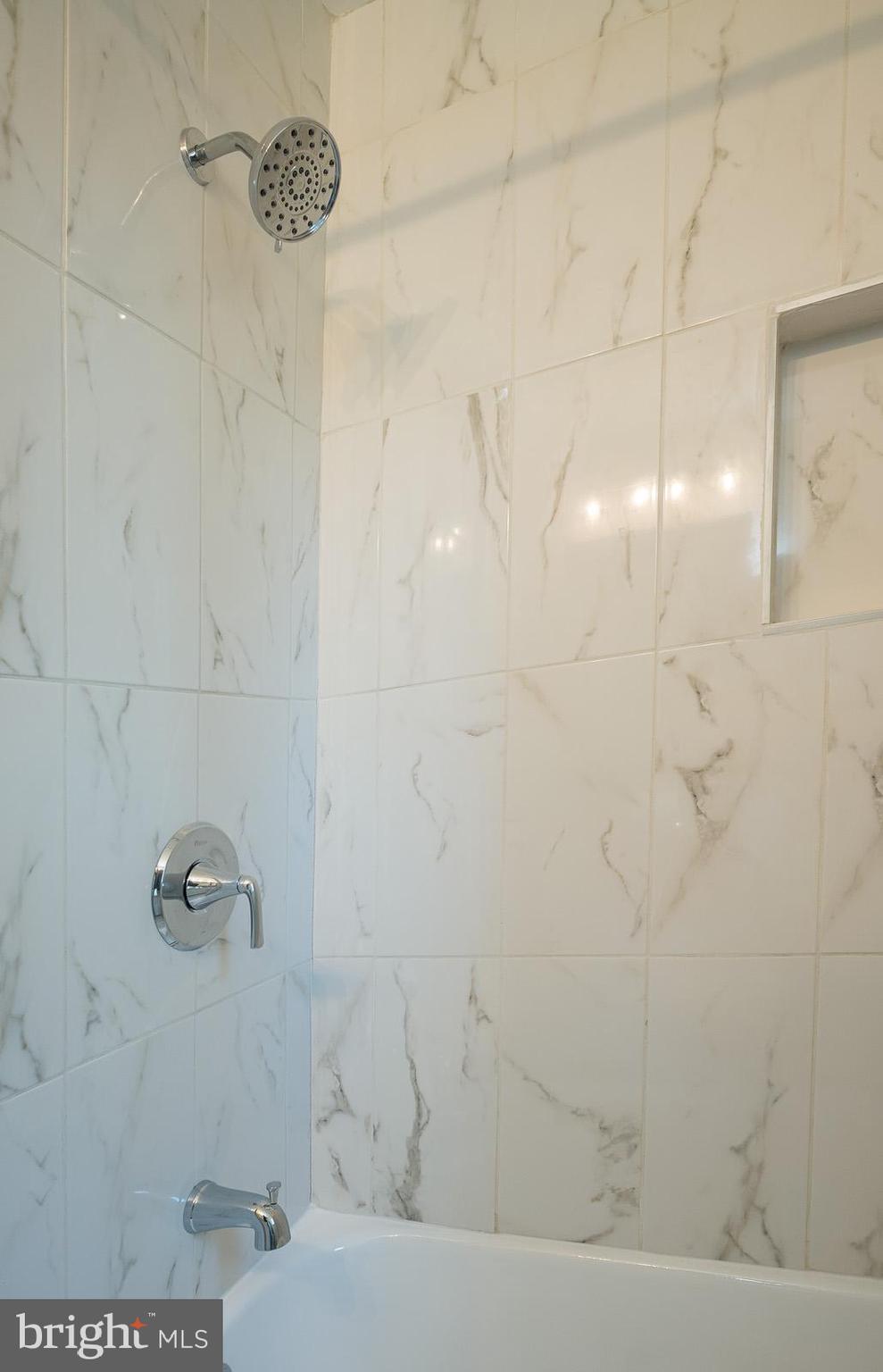 NORTH HILLS - Residential