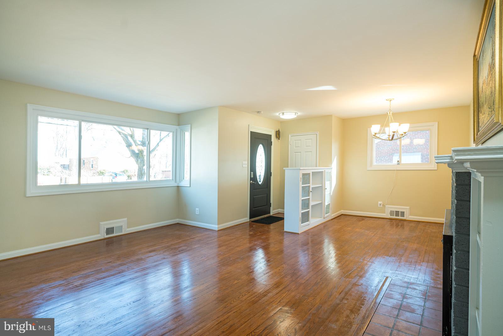 NORTH HILLS - Residential