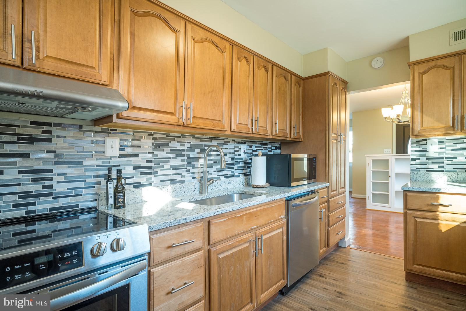 NORTH HILLS - Residential