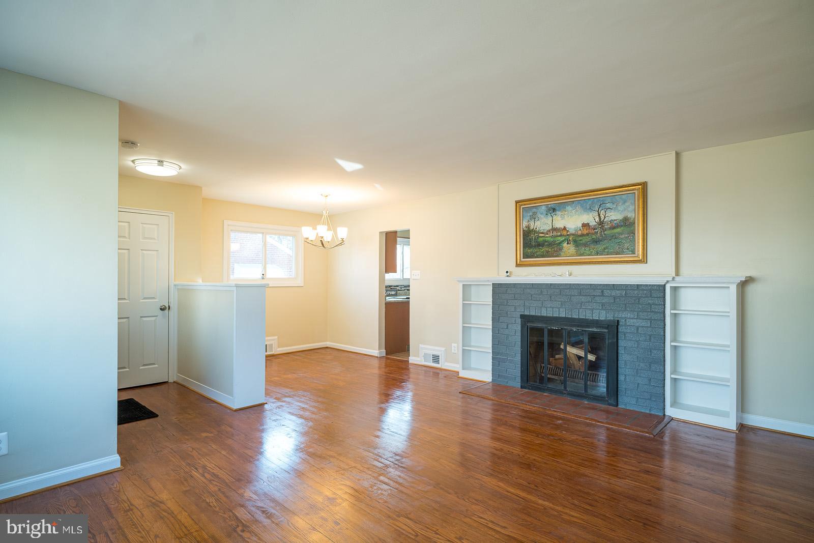 NORTH HILLS - Residential