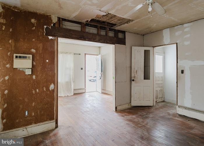 QUEEN ANNE - Residential